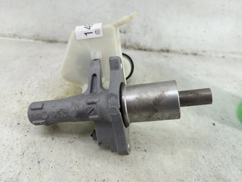 compare product 2010-2015 Mercedes-benz C250 Brake Master Cylinder 1492148