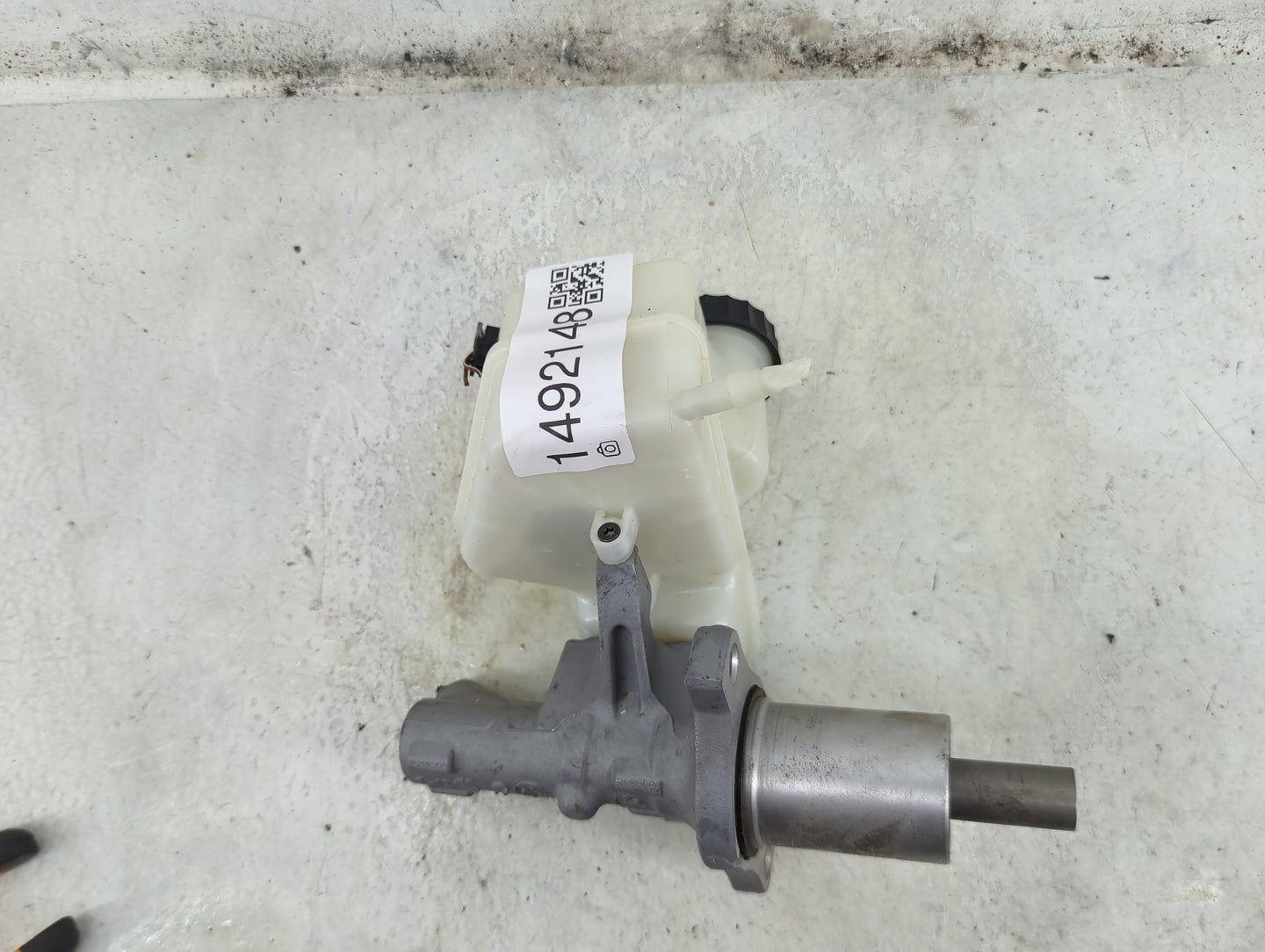 2010-2015 Mercedes-benz C250 Brake Master Cylinder 1492148 - Oemusedautoparts1.com
