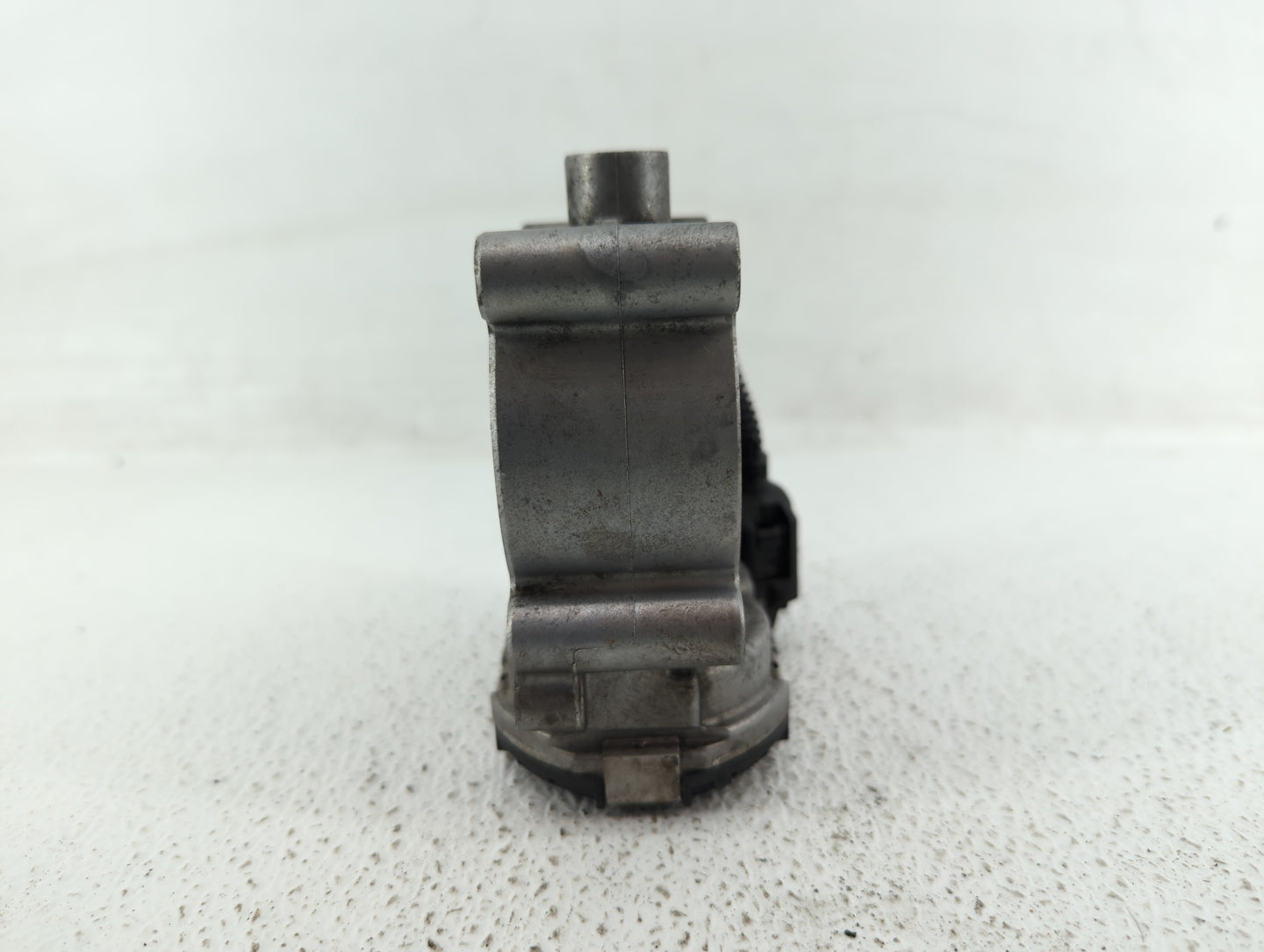 2012-2015 Mercedes-Benz C250 Throttle Body P/N:266 141 05 25 2661410525 Fits OEM Used Auto Parts - Oemusedautoparts1.com