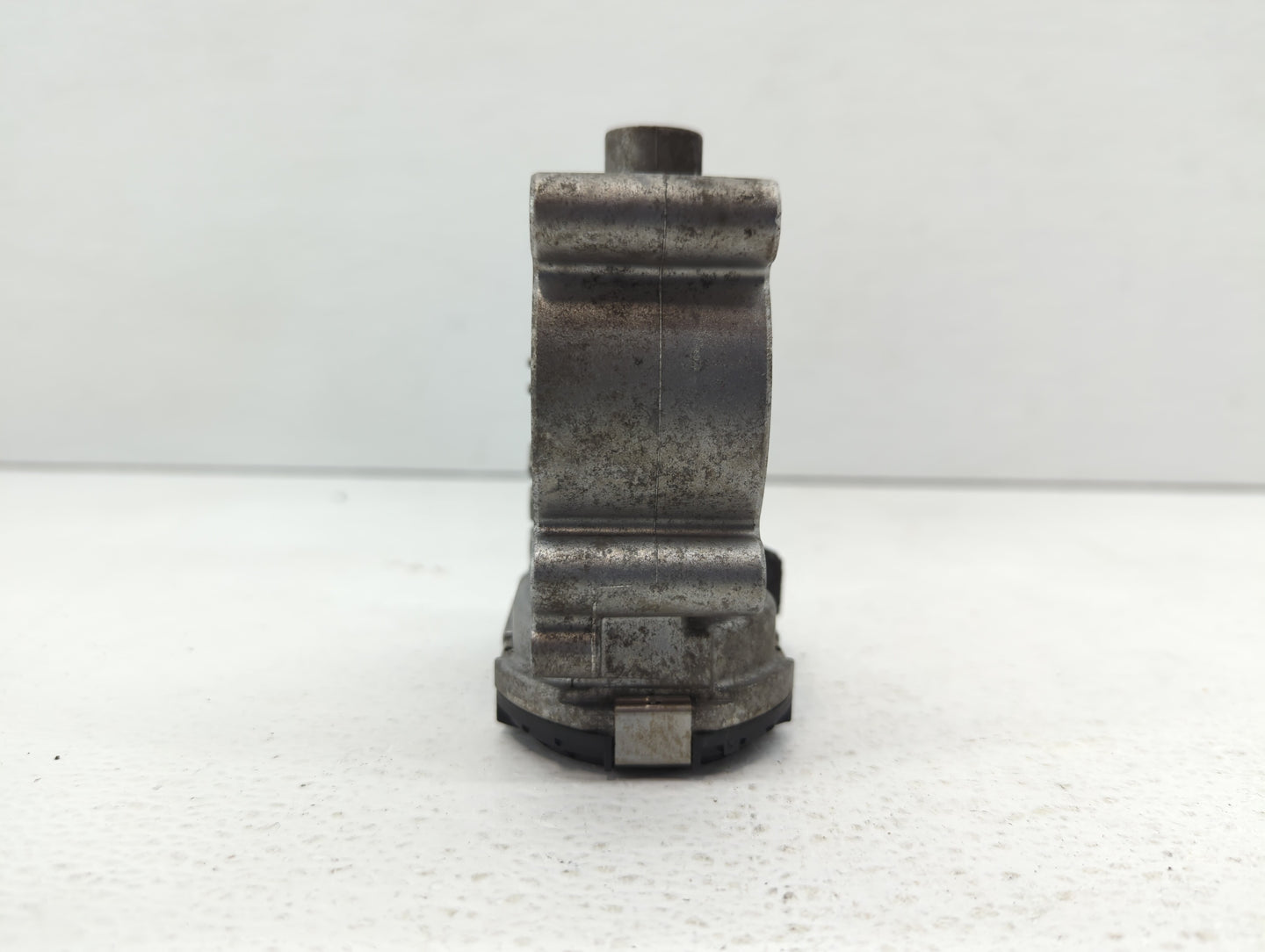 2012-2015 Mercedes-Benz C250 Throttle Body P/N:266 141 05 25 2661410525 Fits OEM Used Auto Parts - Oemusedautoparts1.com