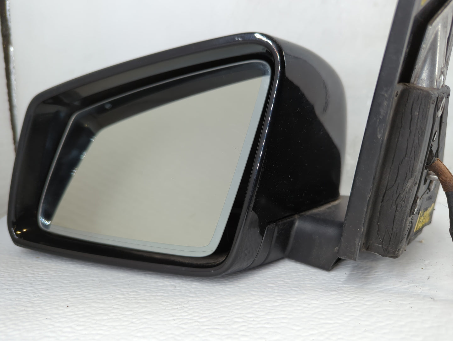 2012-2014 Mercedes-Benz C250 Driver Side View Mirror - Left Door Mirror OEM Used - Oemusedautoparts1.com