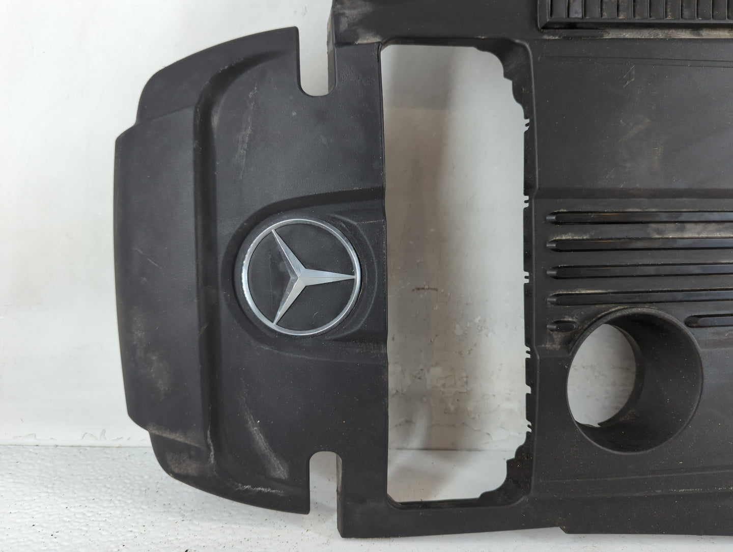 2014 Mercedes-benz C250 Engine Cover - Oemusedautoparts1.com
