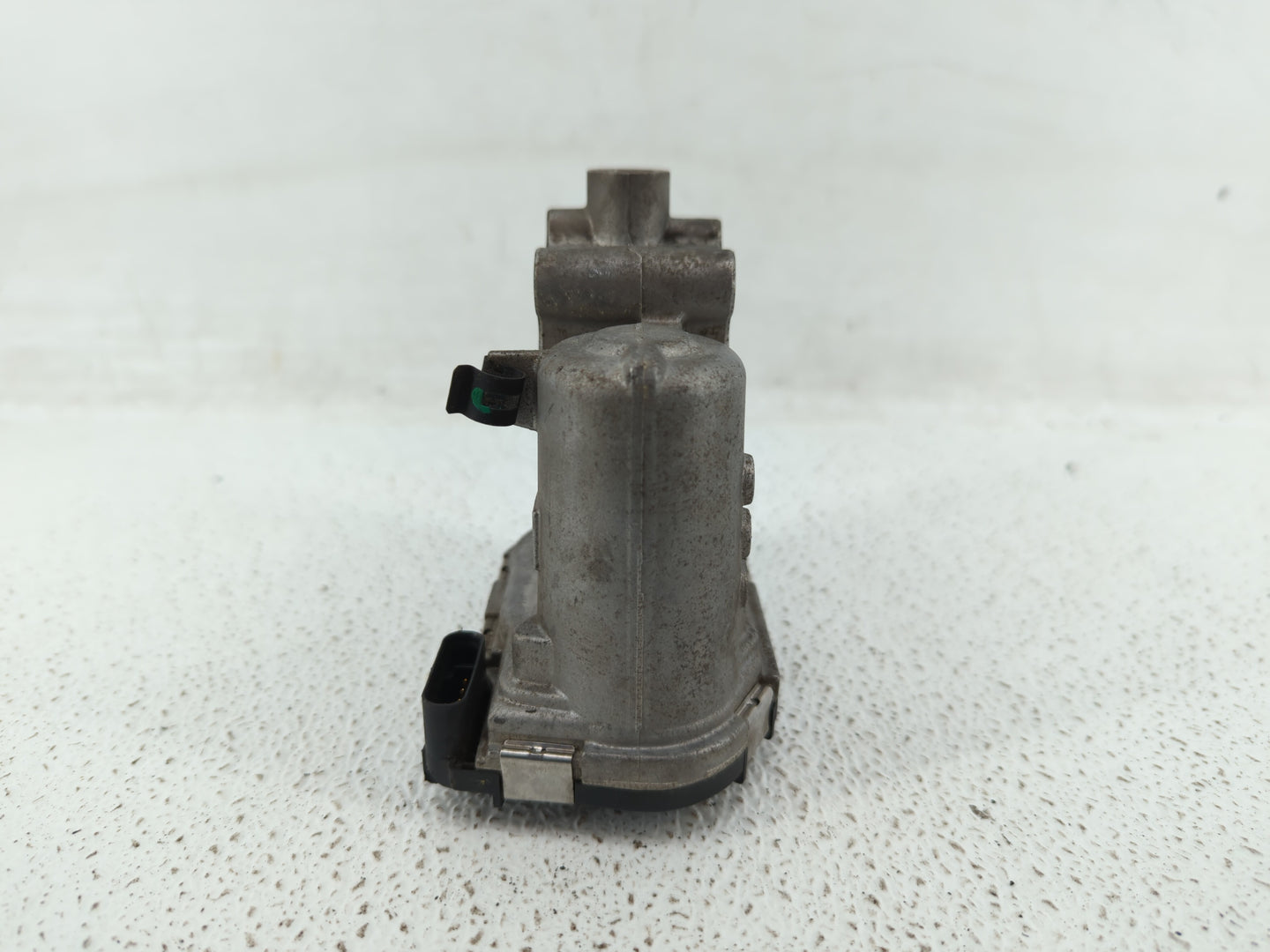 2015-2018 Mercedes-Benz C300 Throttle Body P/N:A 270 141 00 25 2701410025 Fits Fits 2013 2014 2015 2016 2017 2018 2019 2020 