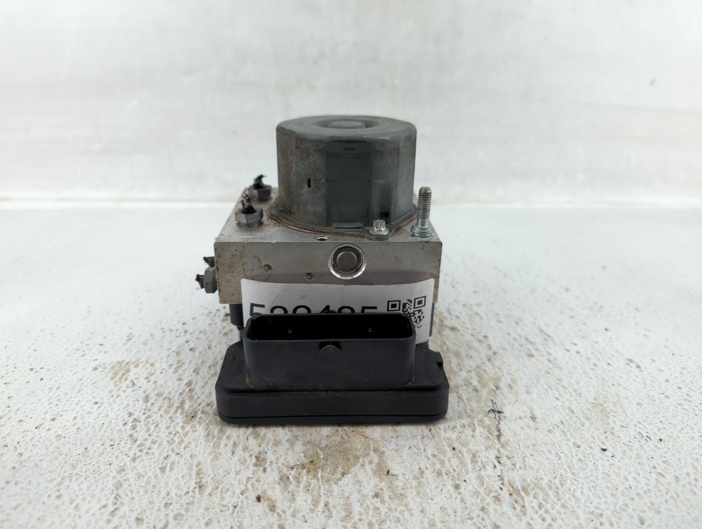 2014 Mercedes-Benz C300 ABS Pump Control Module Replacement P/N:A000 431 37 00 A009 431 64 12 Fits Fits 2015 2016 2017 2018 