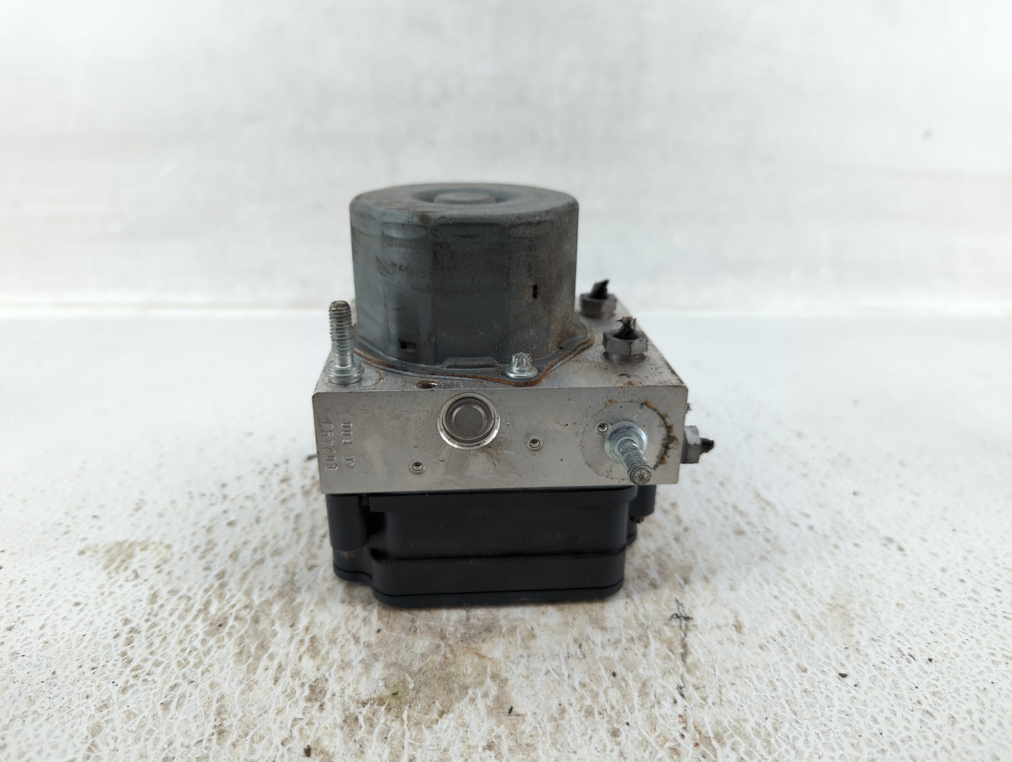 2014 Mercedes-Benz C300 ABS Pump Control Module Replacement P/N:A000 431 37 00 A009 431 64 12 Fits Fits 2015 2016 2017 2018 