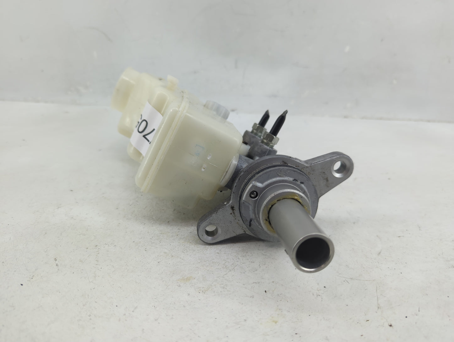 Mercedes-benz C350 Brake Master Cylinder - Oemusedautoparts1.com