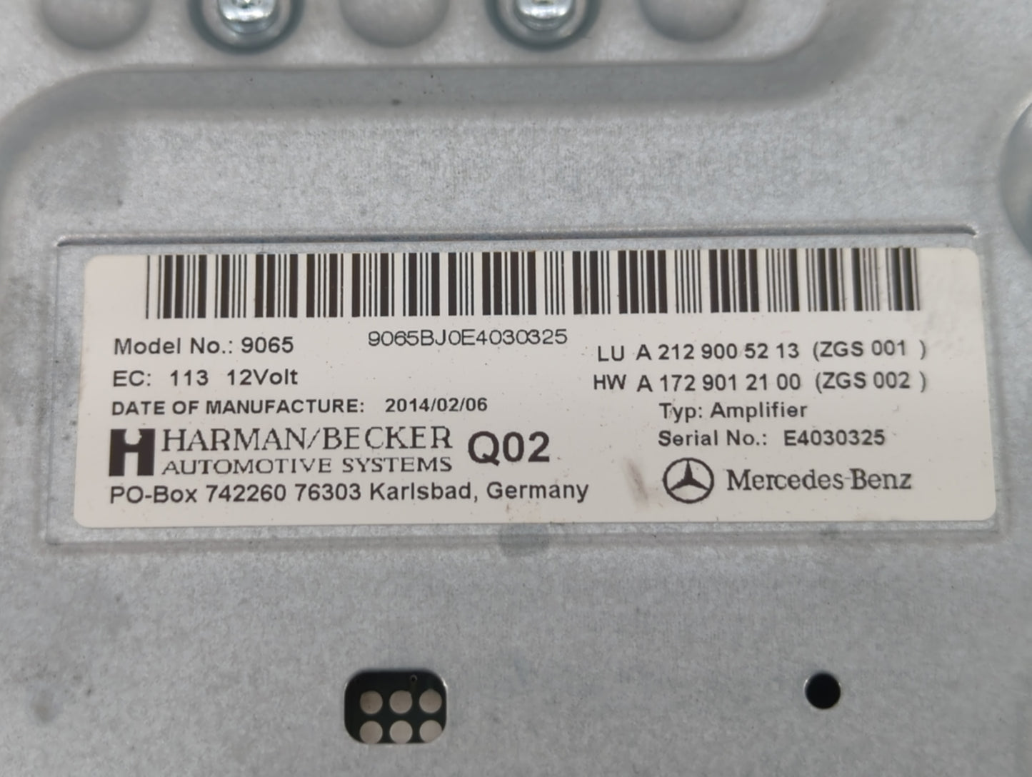 2014-2015 Mercedes-Benz C350 Radio AM FM Cd Player Receiver Replacement P/N:A 246 900 24 18 Fits OEM Used Auto Parts - Oemus