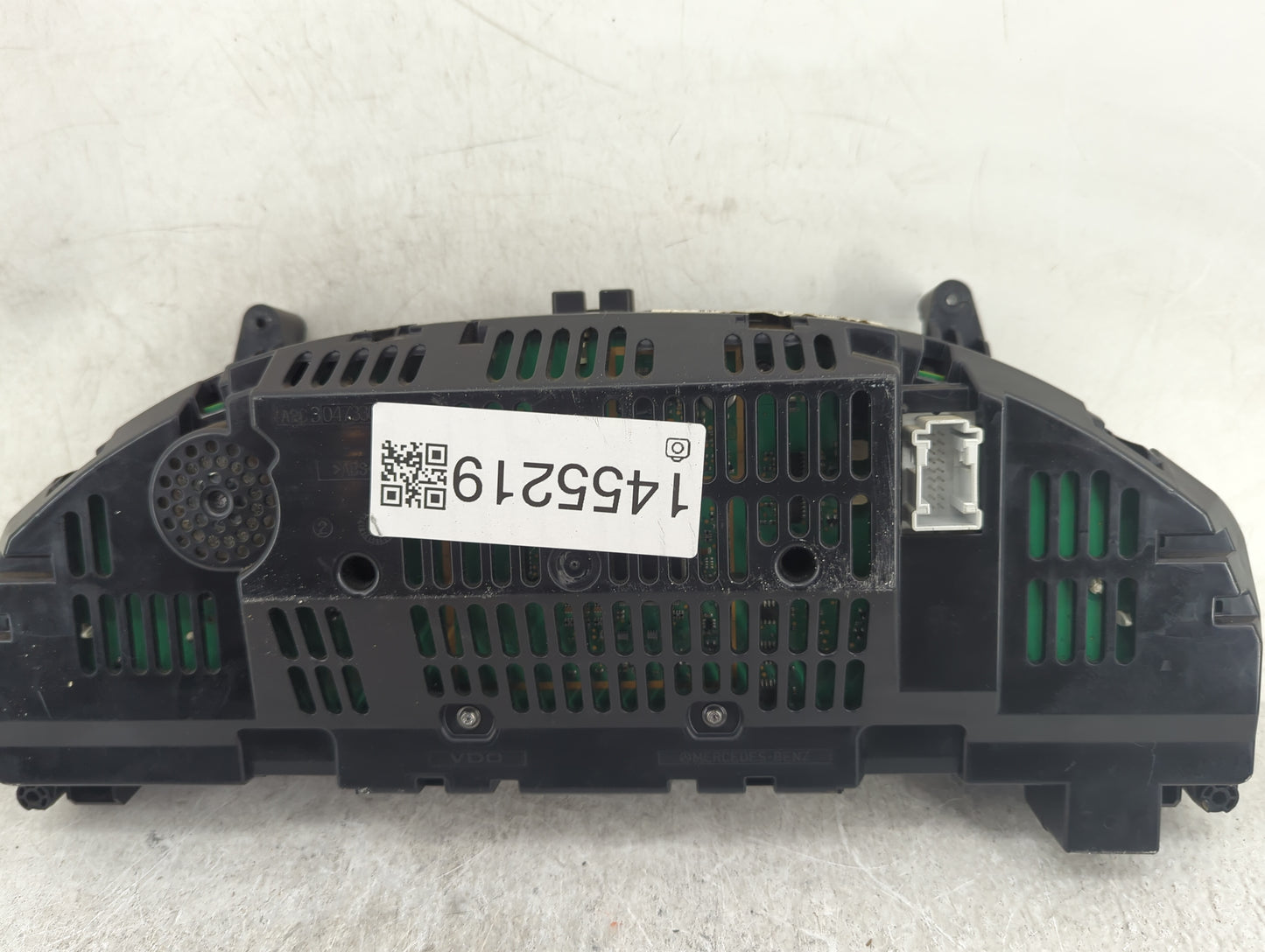 2014 Mercedes-Benz Cclass Instrument Cluster Speedometer Gauges P/N:A2049005213 A2C53435303, A2C87297000 Miles:151K Fits OEM
