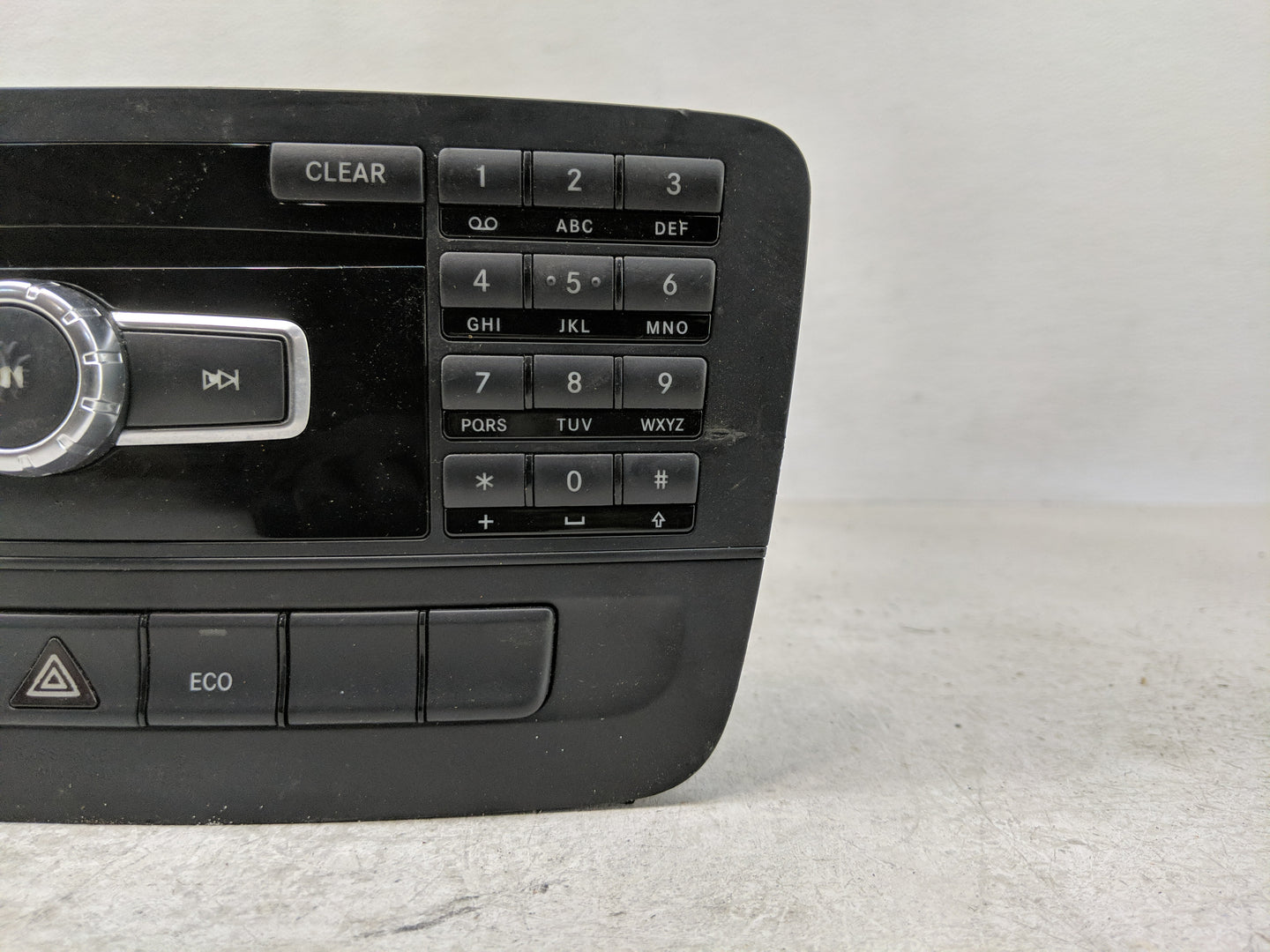 2014 Mercedes-Benz Cla180 Radio AM FM Cd Player Receiver Replacement P/N:A 212 902 23 09 A 246 901 19 05 Fits Fits 2015 2016