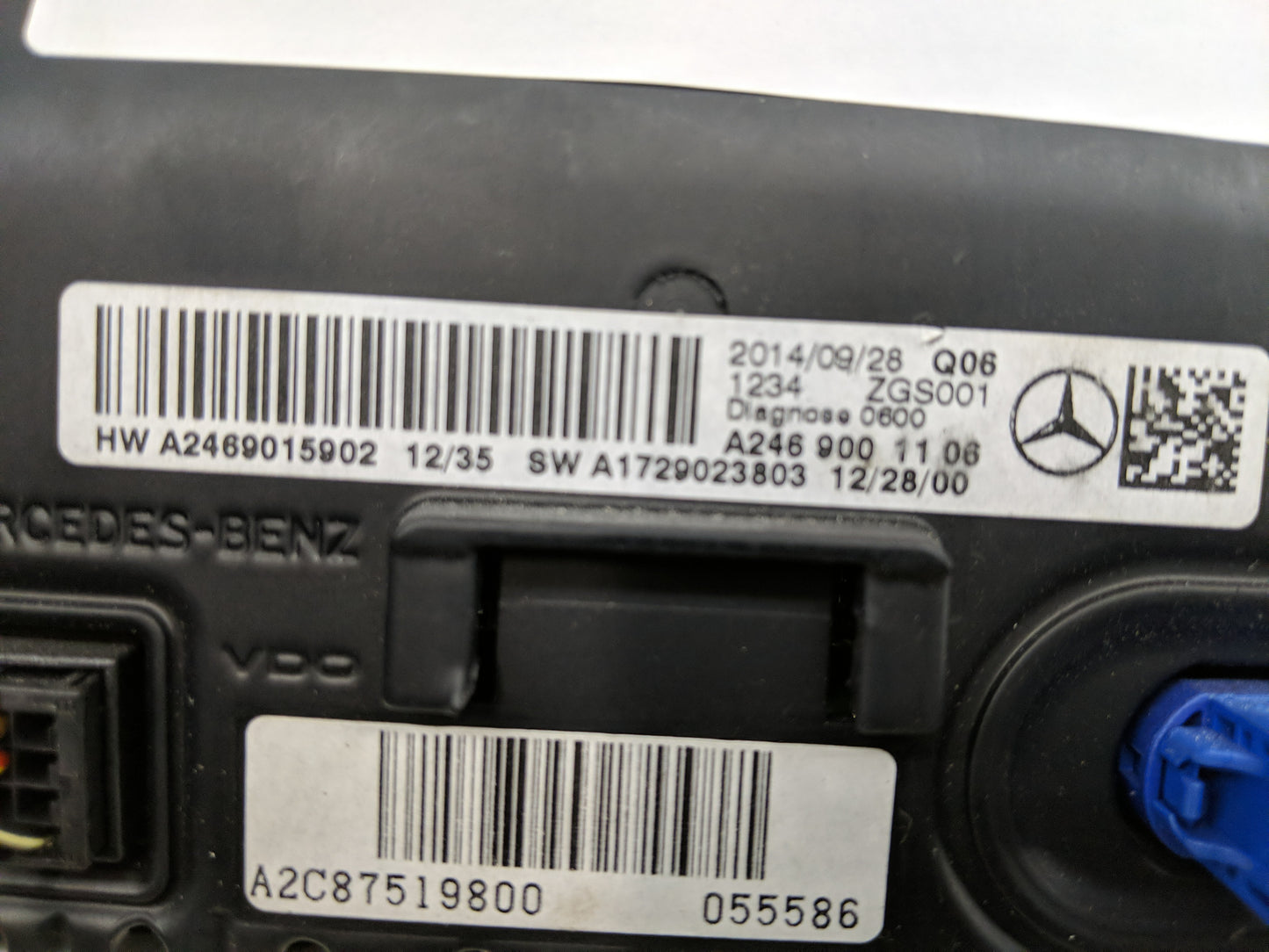 2014 Mercedes-Benz Cla250 Radio AM FM Cd Player Receiver Replacement Fits OEM Used Auto Parts - Oemusedautoparts1.com