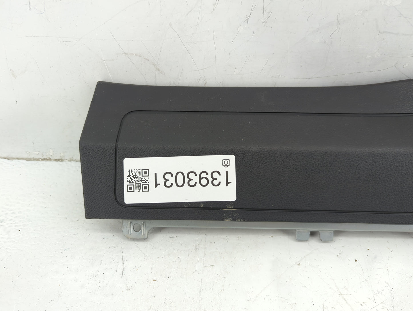 2014-2019 Mercedes-Benz Cla250 Air Bag Passenger Right Knee OEM P/N:1178600402 Fits Fits 2014 2015 2016 2017 2018 2019 2020 
