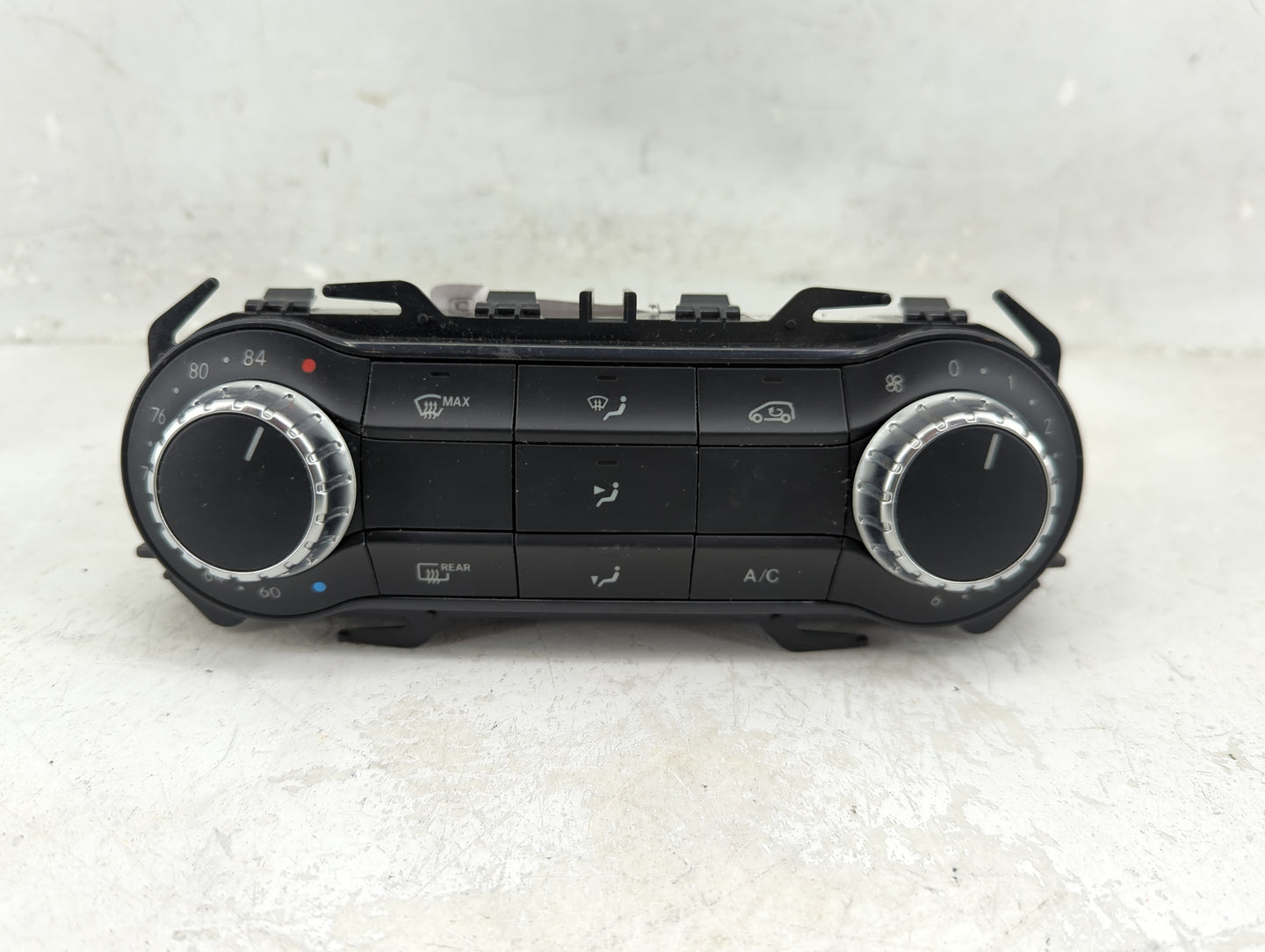 2014 Mercedes-Benz Cla250 Climate Control Module Temperature AC/Heater Replacement P/N:A2469010605 Fits OEM Used Auto Parts 