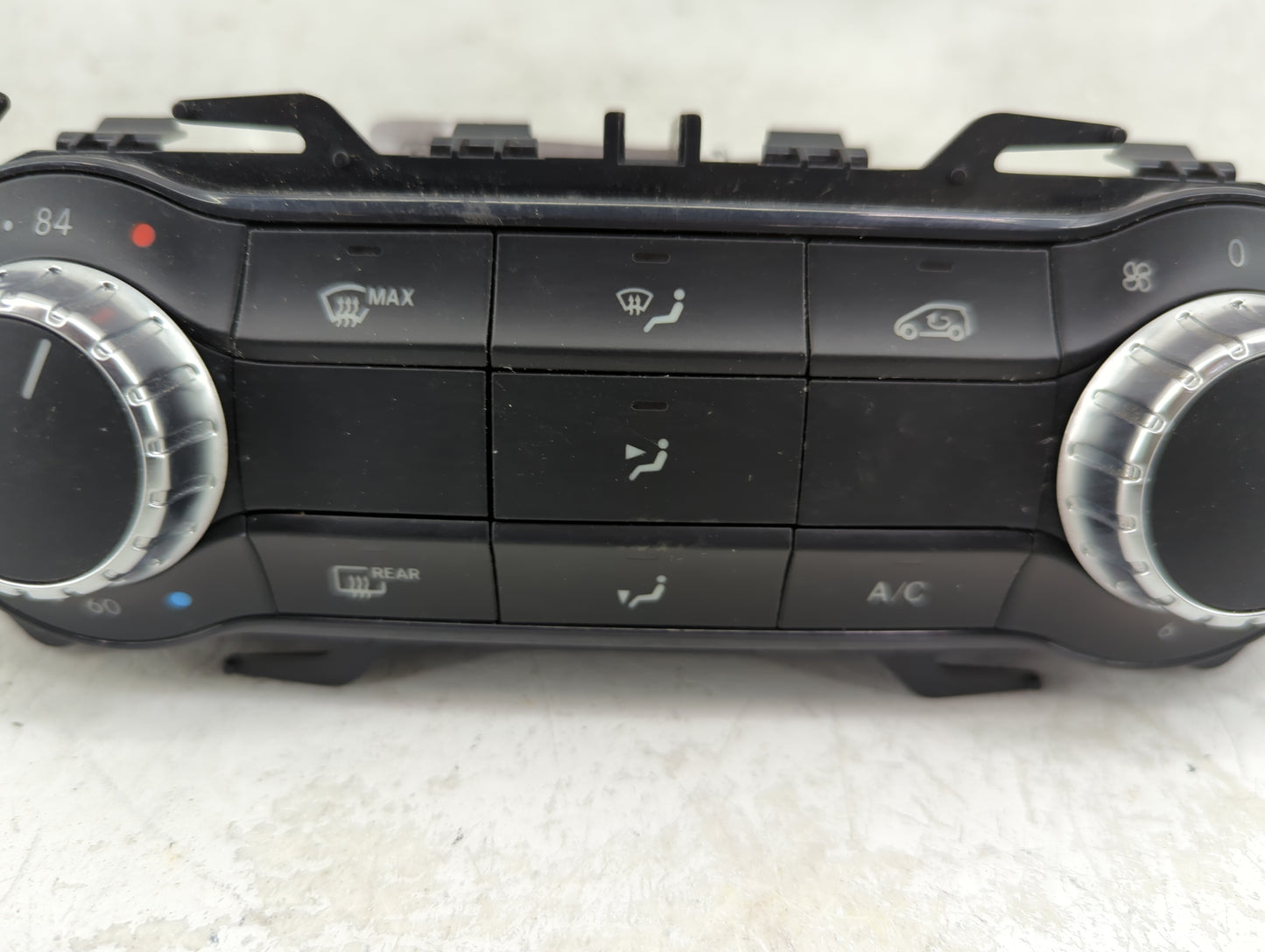 2014 Mercedes-Benz Cla250 Climate Control Module Temperature AC/Heater Replacement P/N:A2469010605 Fits OEM Used Auto Parts 