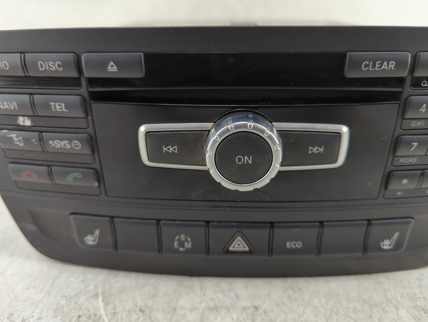2014 Mercedes-Benz Cla250 Radio AM FM Cd Player Receiver Replacement P/N:A 212 902 23 09 A 246 901 19 05, A 246 900 99 12 Fi