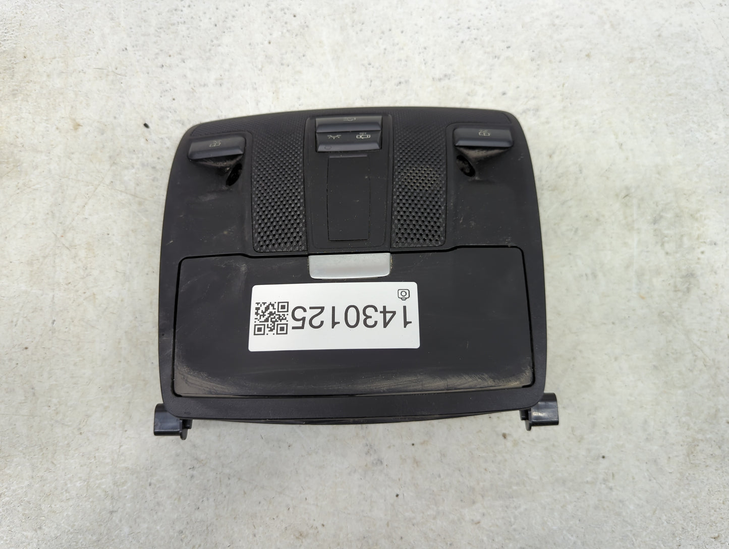 2014 Mercedes-benz Cla250 Overhead Roof Console - Oemusedautoparts1.com