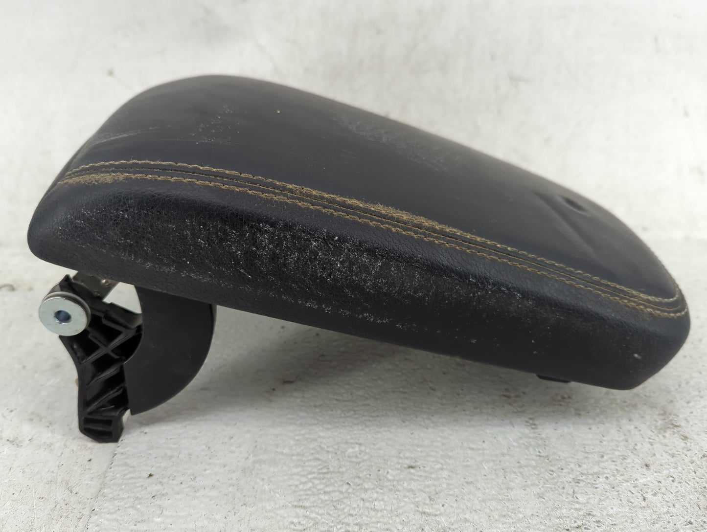 2014 Mercedes-Benz Cla250 Center Console Armrest Cover Lid Fits OEM Used Auto Parts - Oemusedautoparts1.com