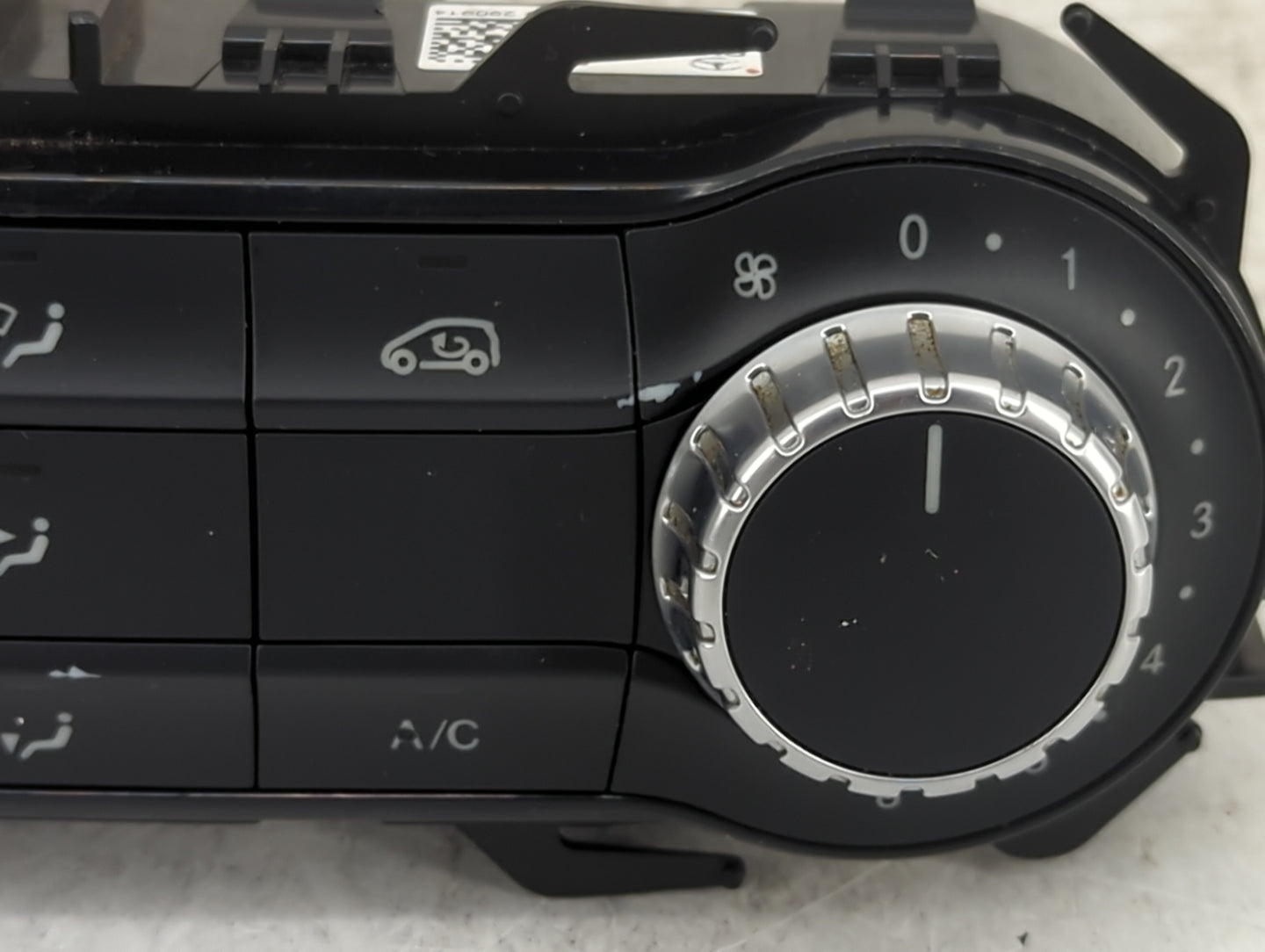 2014-2015 Mercedes-Benz Cla250 Climate Control Module Temperature AC/Heater Replacement Fits Fits 2014 2015 OEM Used Auto Pa