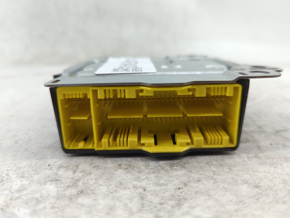2014 Mercedes-benz Cla250 Safety Restraint Srs Airbag Control Module - Oemusedautoparts1.com