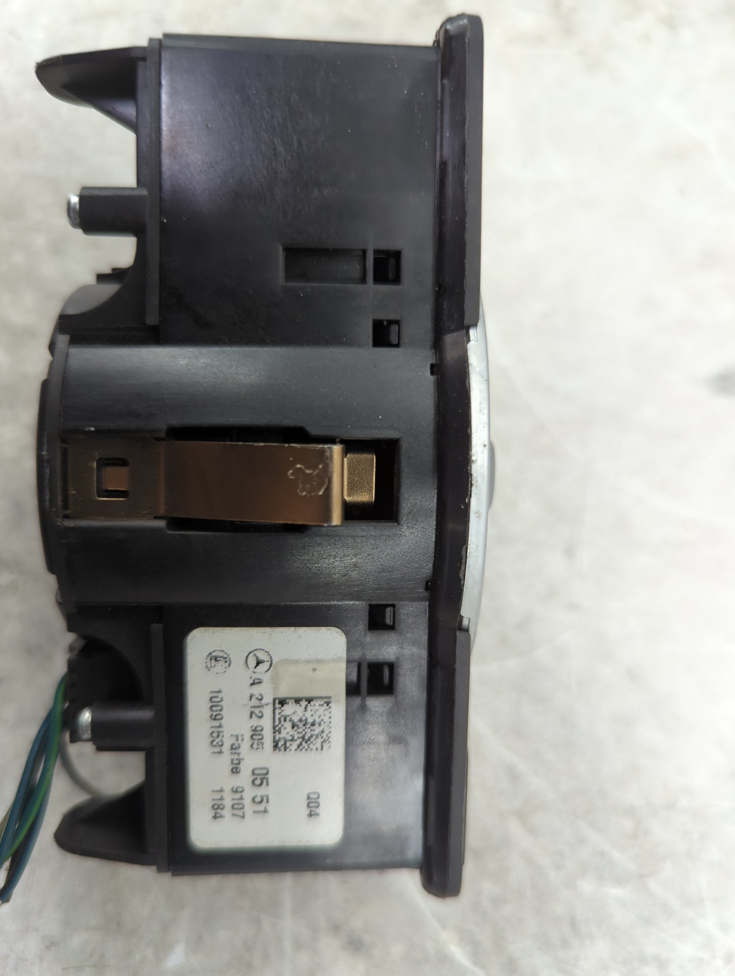 2014 Mercedes-benz Cla250 Headlight Lamp Control Switch - Oemusedautoparts1.com