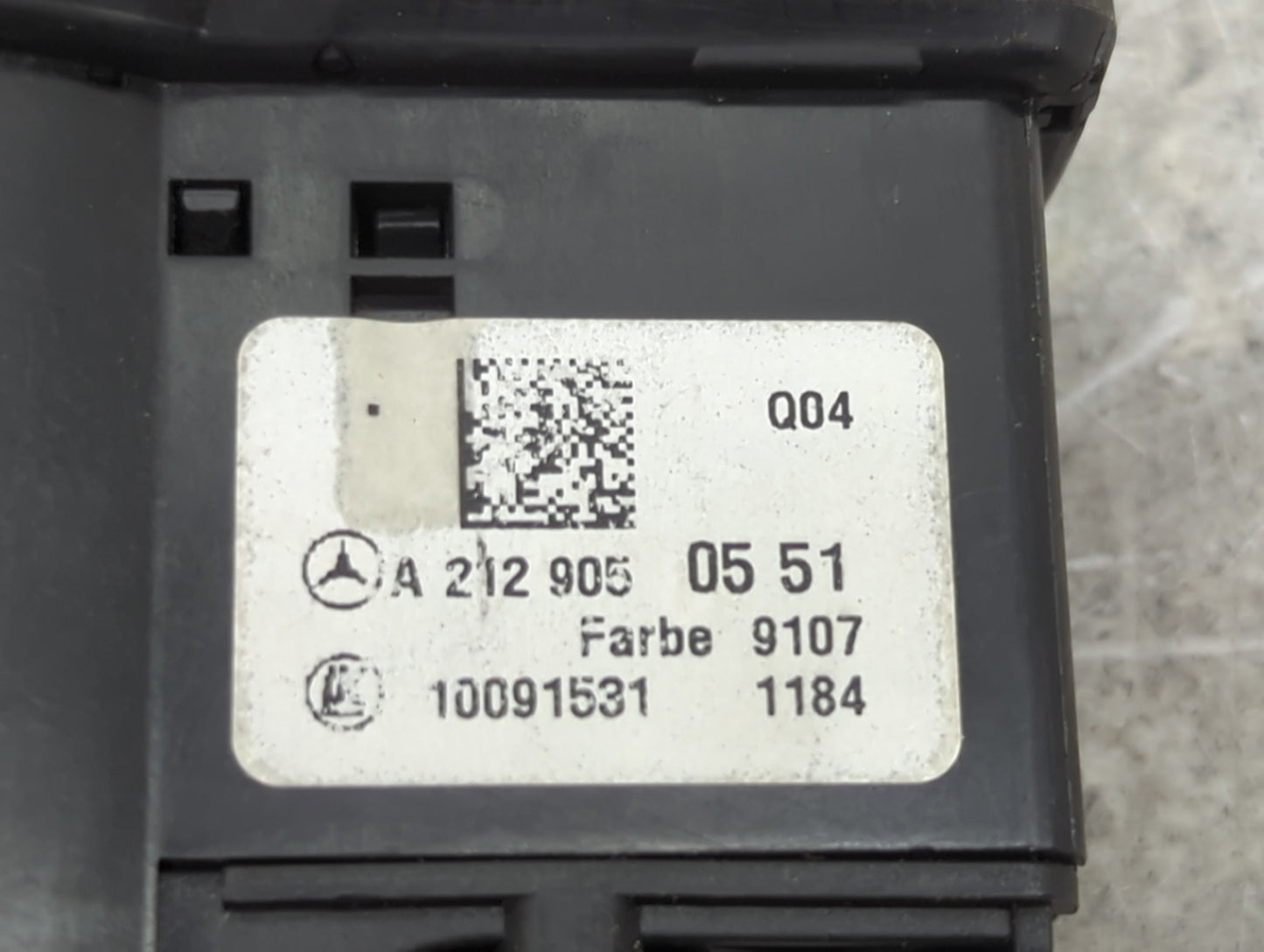 2014 Mercedes-benz Cla250 Headlight Lamp Control Switch - Oemusedautoparts1.com