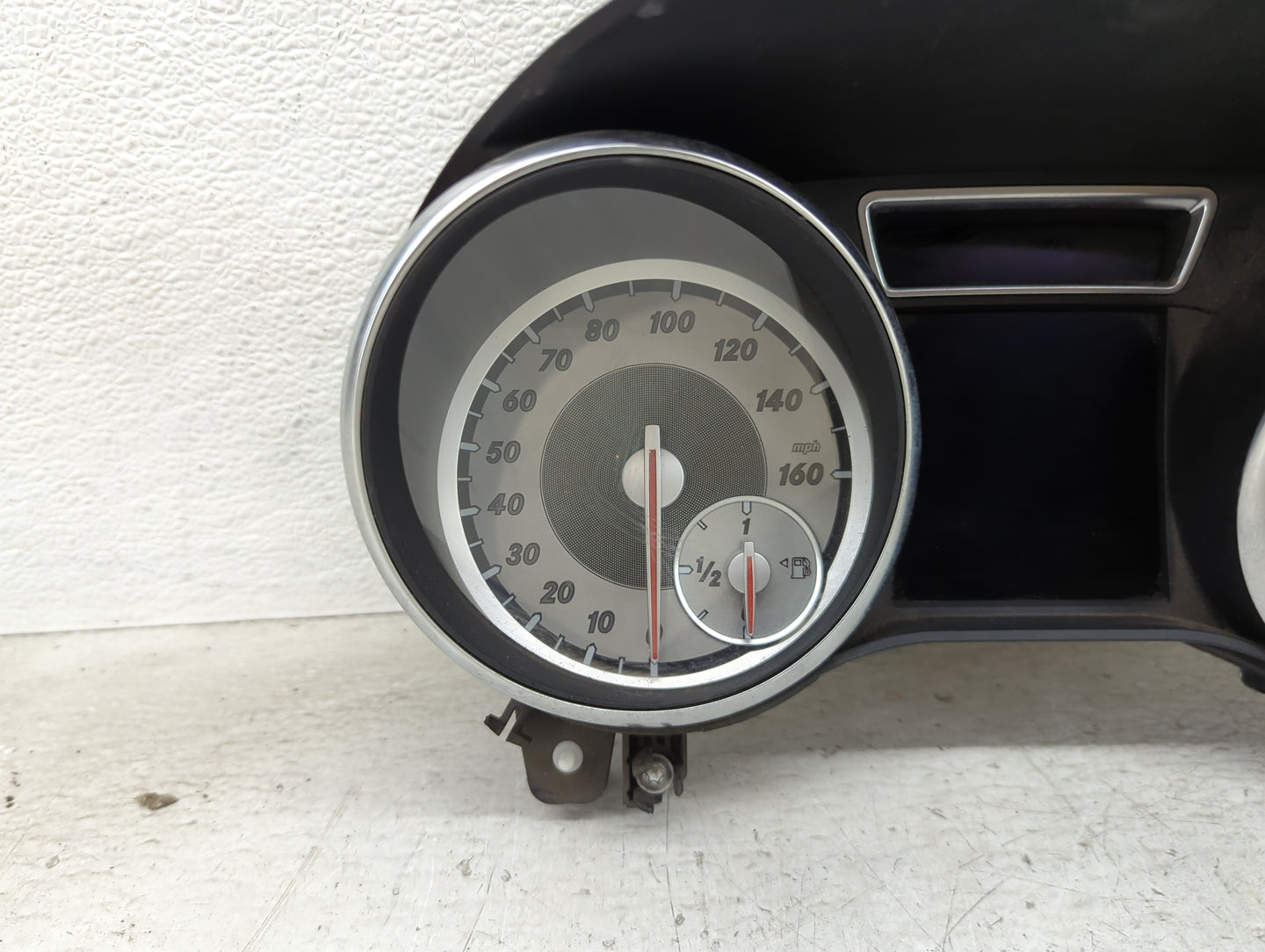 2014-2015 Mercedes-Benz Cla250 Instrument Cluster Speedometer Gauges P/N:0 263 697 035 A117 900 76 00 Miles: Fits Fits 2014 