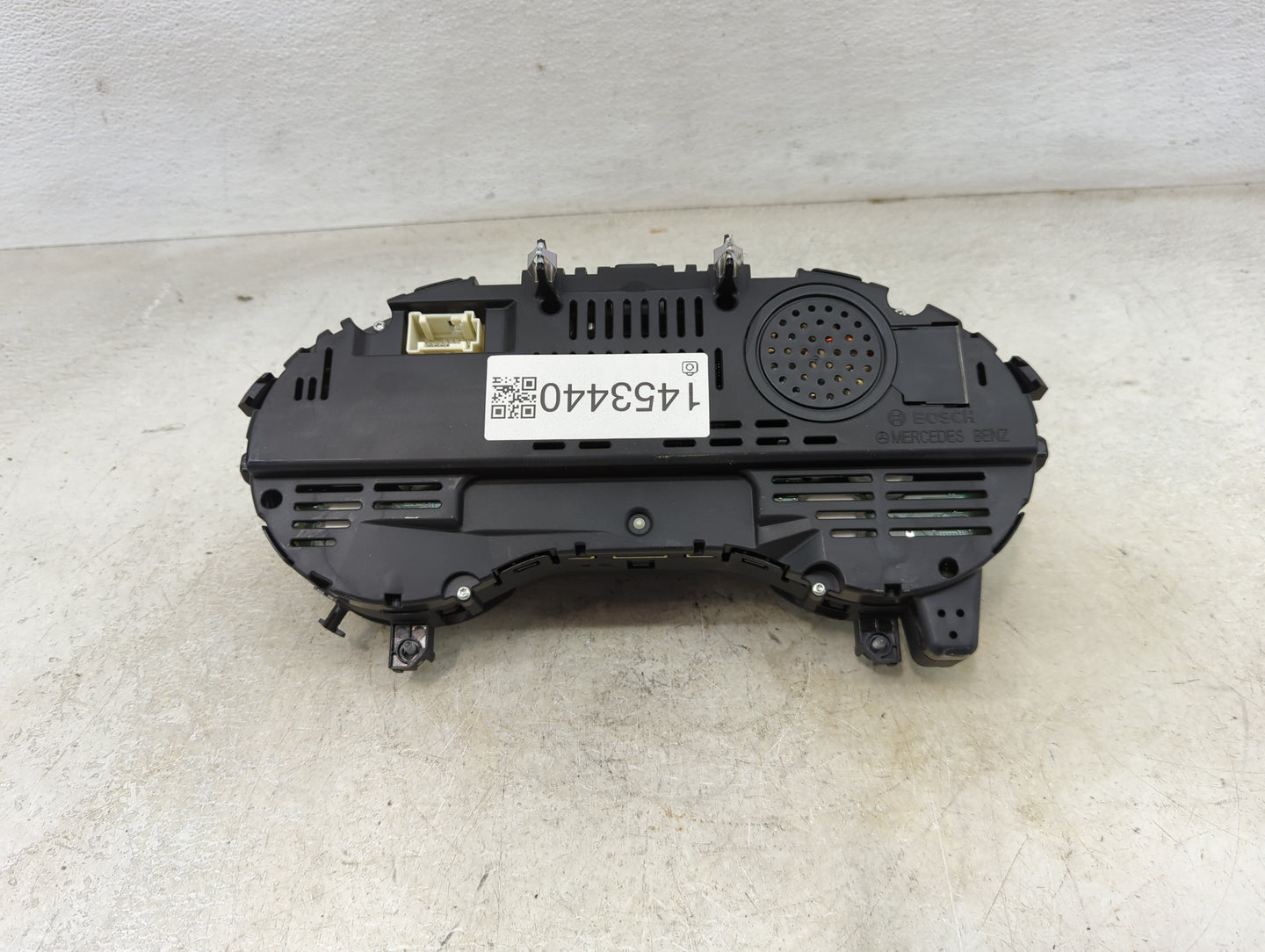 2014-2015 Mercedes-Benz Cla250 Instrument Cluster Speedometer Gauges P/N:0 263 697 035 A117 900 76 00 Miles: Fits Fits 2014 