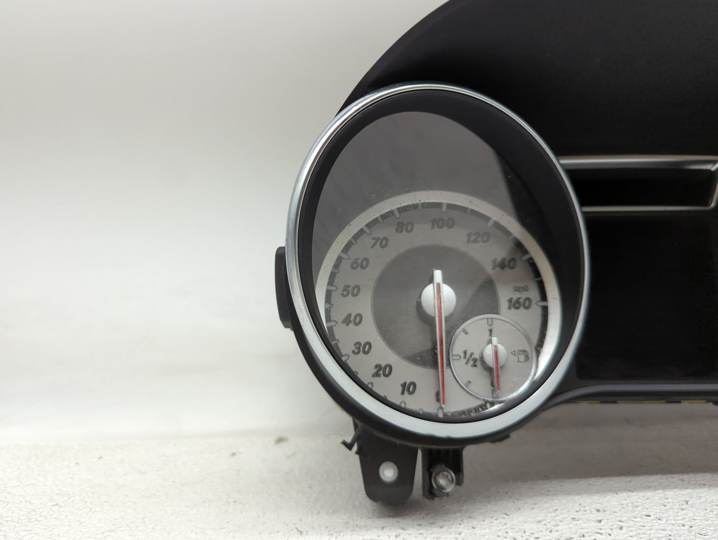 2014-2015 Mercedes-Benz Cla250 Instrument Cluster Speedometer Gauges P/N:A1179007600 0263697035 Miles:111K Fits Fits 2014 20