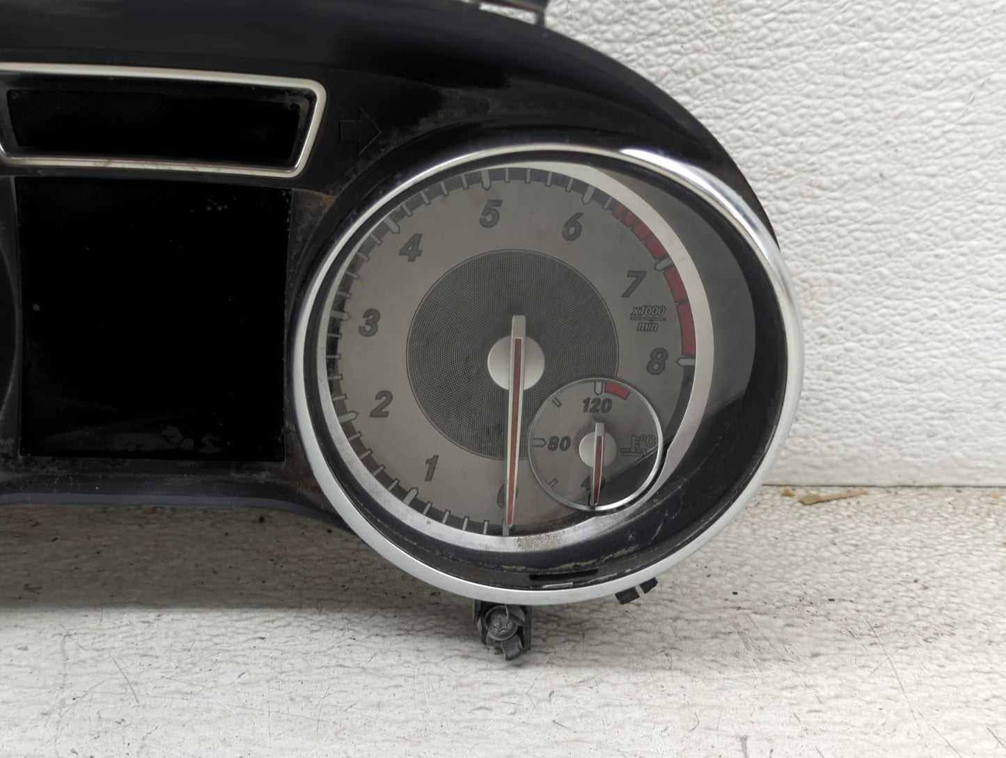 2014-2015 Mercedes-Benz Cla250 Instrument Cluster Speedometer Gauges P/N:0 263 697 035 A117 900 76 00 Miles: Fits Fits 2014 