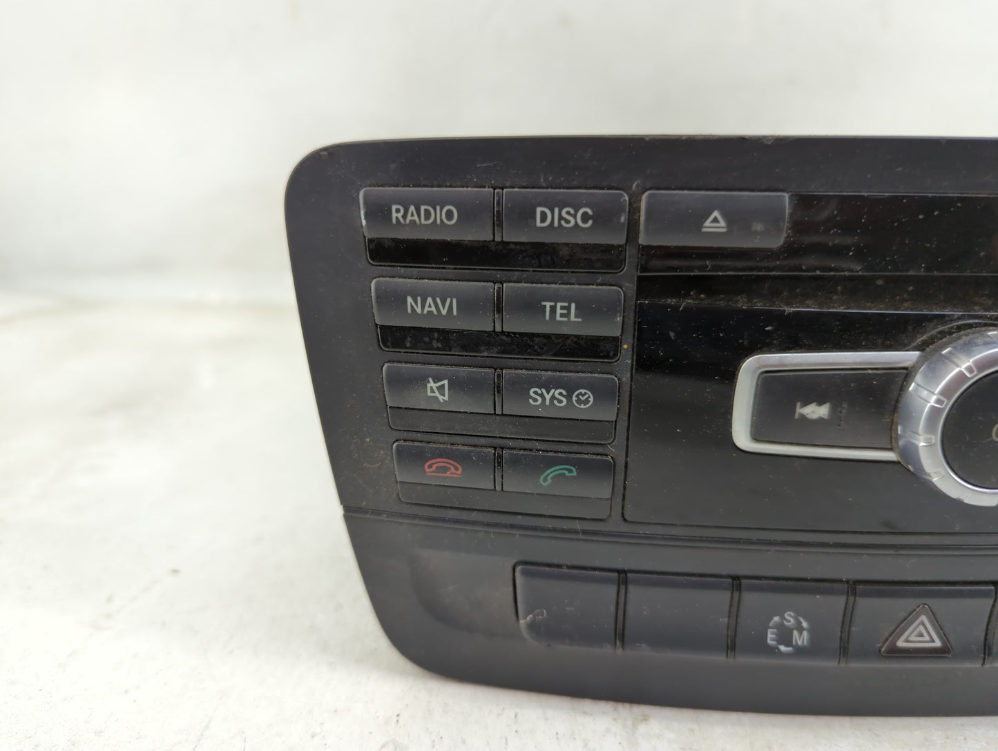 2014 Mercedes-Benz Cla250 Radio AM FM Cd Player Receiver Replacement P/N:CQ-JP53E1AEB A 212 902 51 08, A 246 901 01 02 Fits 