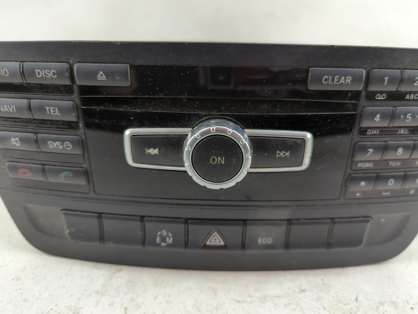 2014 Mercedes-Benz Cla250 Radio AM FM Cd Player Receiver Replacement P/N:CQ-JP53E1AEB A 212 902 51 08, A 246 901 01 02 Fits 