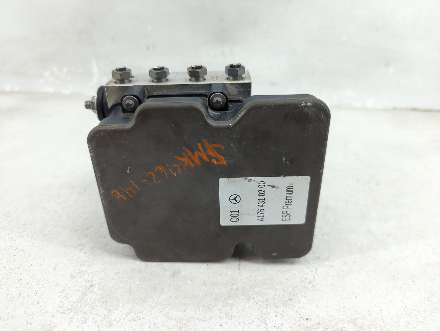 2014-2015 Mercedes-Benz Cla250 ABS Pump Control Module Replacement P/N:A176 431 02 00 A009 431 64 12, 269 627 Fits Fits 2014