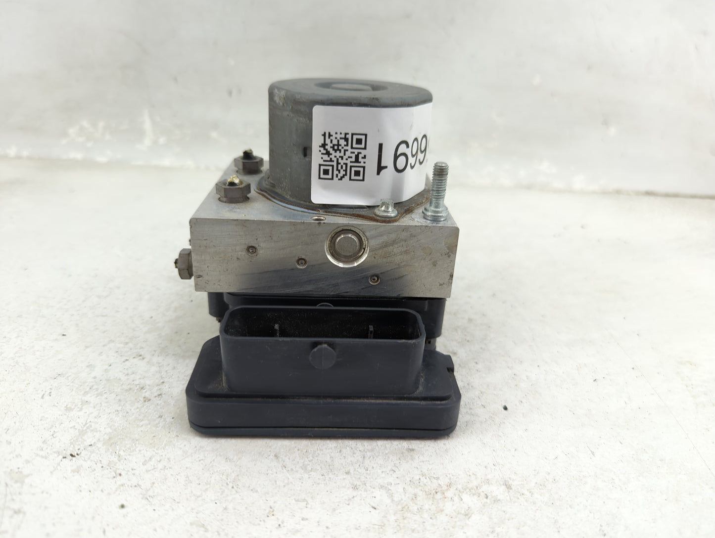 2014-2015 Mercedes-Benz Cla250 ABS Pump Control Module Replacement P/N:A009 431 64 12 269 627 Fits Fits 2014 2015 OEM Used A