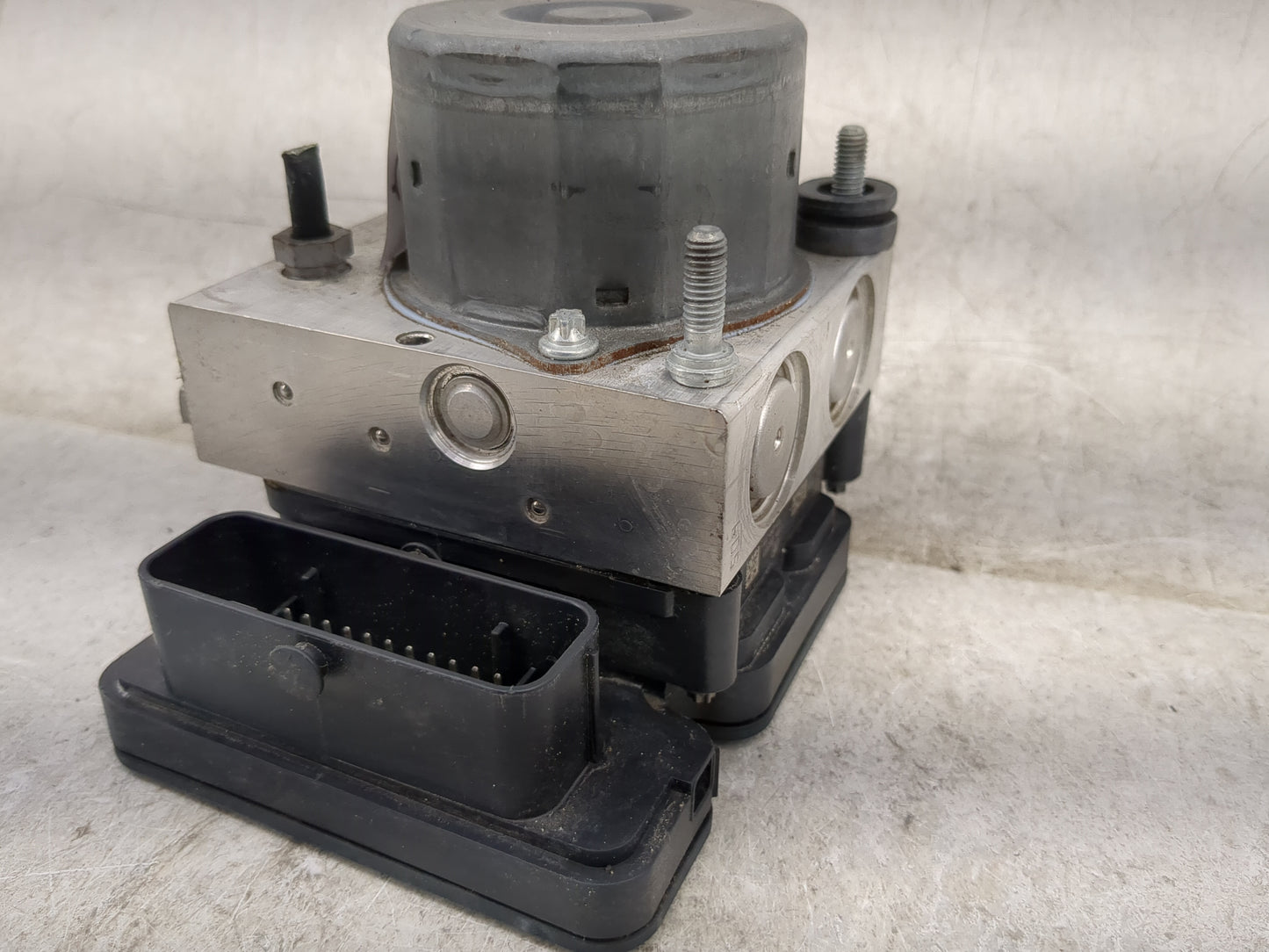 2014-2019 Mercedes-Benz Cla250 ABS Pump Control Module Replacement P/N:A009 431 64 12 Fits Fits 2014 2015 2016 2017 2018 201