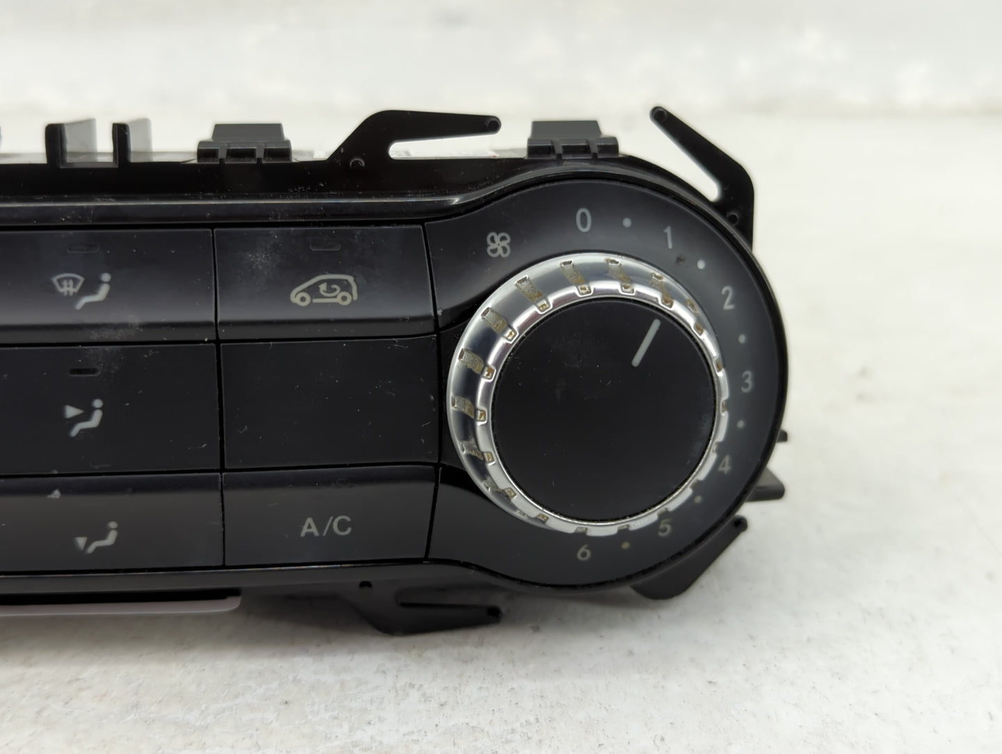 2014 Mercedes-Benz Cla250 Climate Control Module Temperature AC/Heater Replacement Fits Fits 2015 2016 OEM Used Auto Parts -