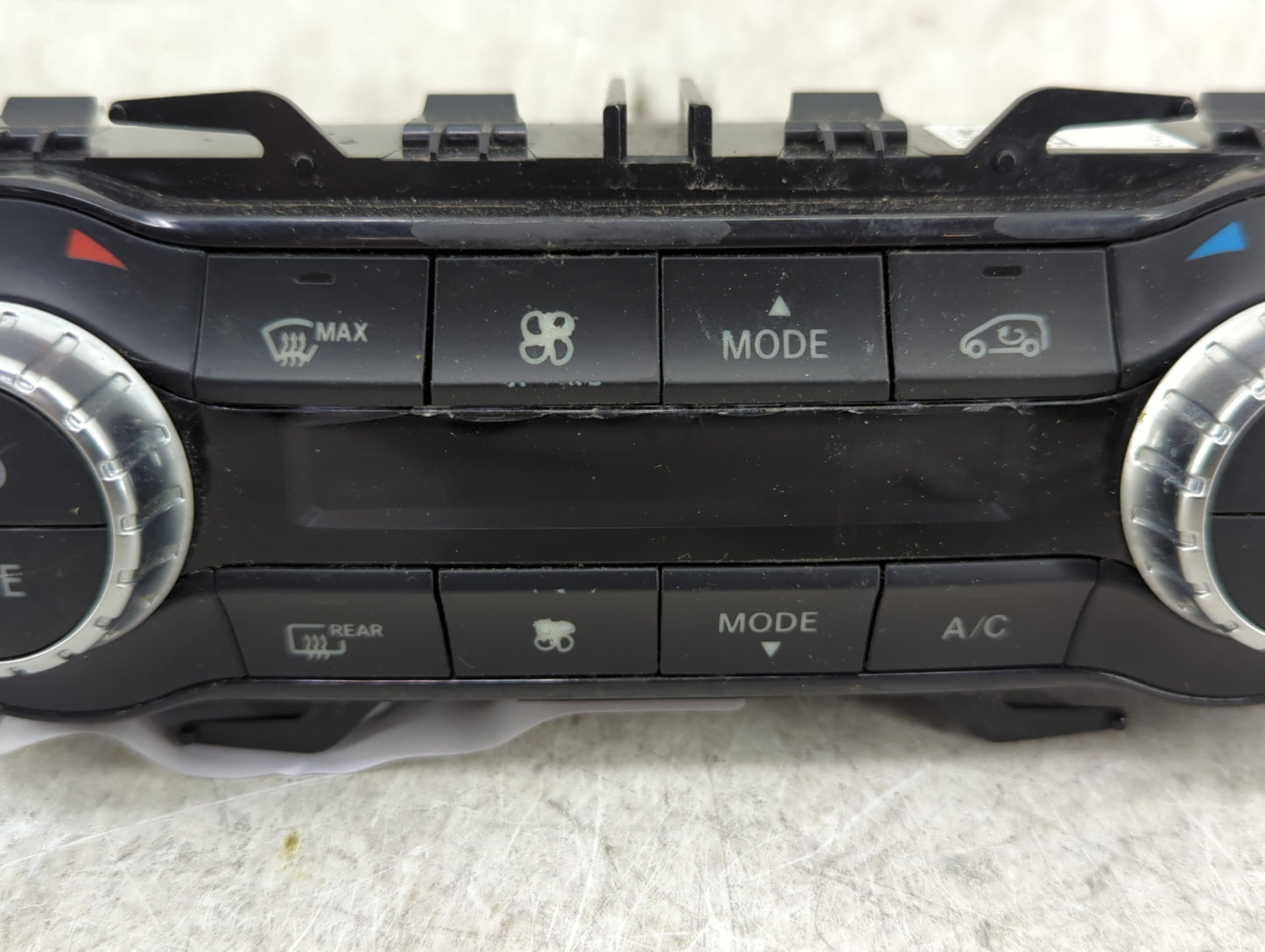 2014 Mercedes-Benz Cla250 Climate Control Module Temperature AC/Heater Replacement P/N:A246 901 09 05 A246 900 25 08 Fits OE