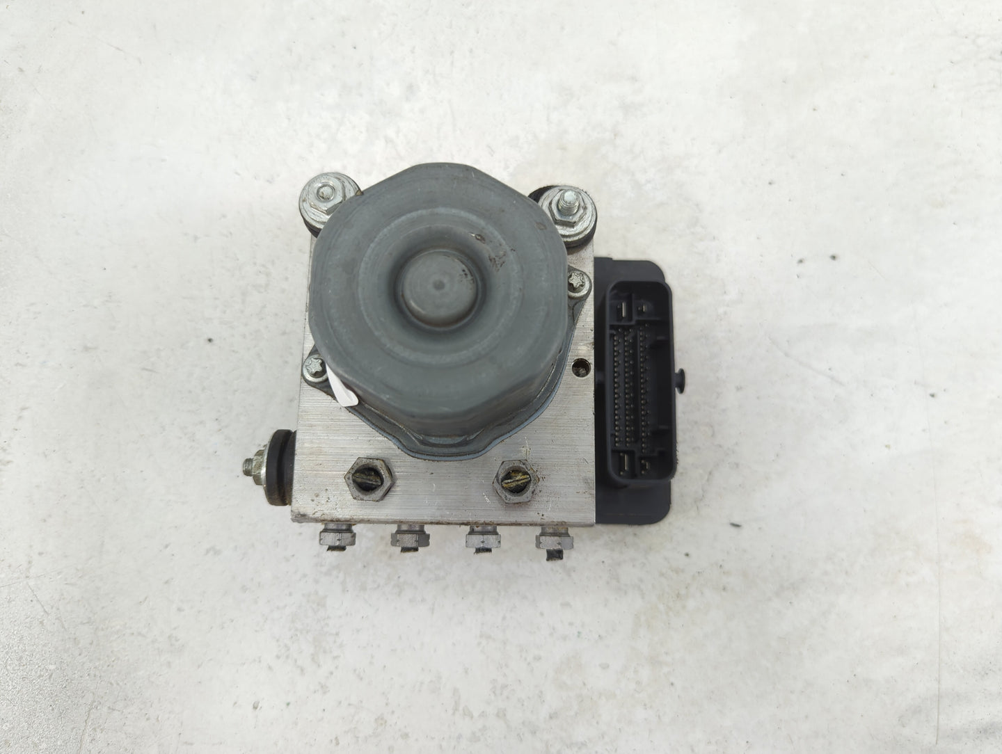2014-2019 Mercedes-Benz Cla250 ABS Pump Control Module Replacement P/N:A0094316412 2695627 Fits Fits 2014 2015 2016 2017 201