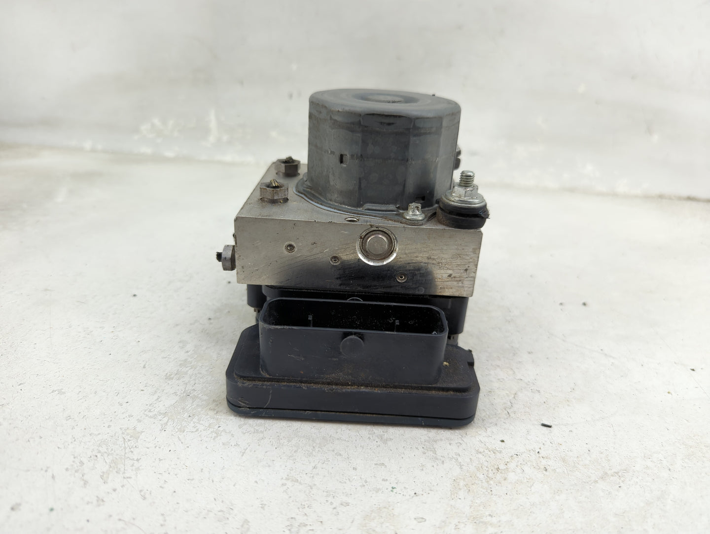 2014-2019 Mercedes-Benz Cla250 ABS Pump Control Module Replacement P/N:A0094316412 2695627 Fits Fits 2014 2015 2016 2017 201