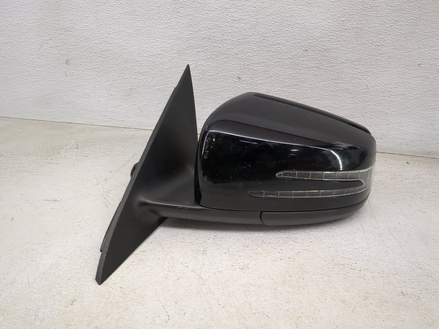 2014-2016 Mercedes-Benz Cla250 Driver Side View Mirror - Left Door Mirror OEM Used - Oemusedautoparts1.com