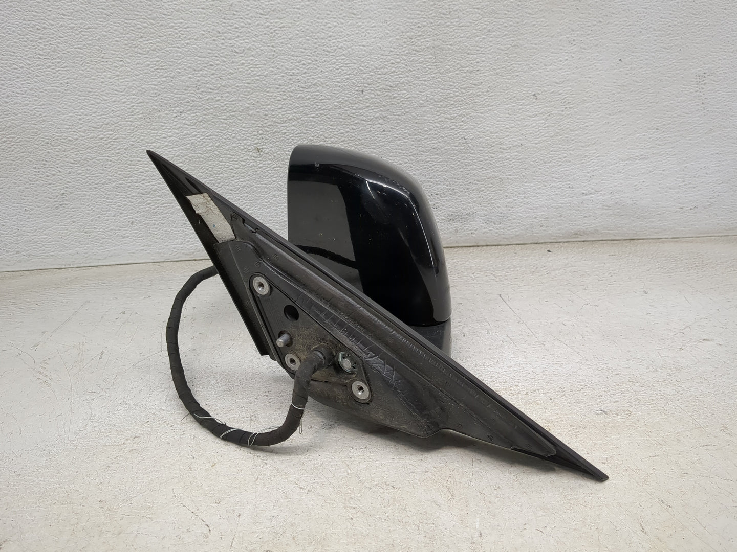 2014-2016 Mercedes-Benz Cla250 Driver Side View Mirror - Left Door Mirror OEM Used - Oemusedautoparts1.com