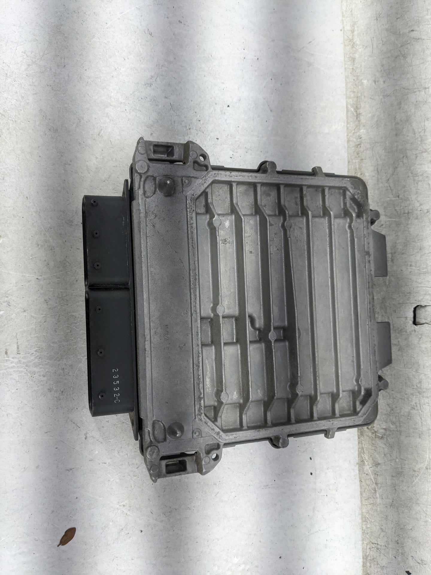 2014-2015 Mercedes-Benz Cla250 PCM Engine Control Computer ECU ECM PCU OEM P/N:A2709000900 A2709010900 Fits Fits 2013 2014 2