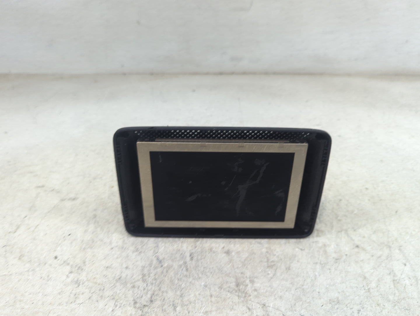 2014-2014 Mercedes-benz Cla250 Information Display Screen 1468571 - Oemusedautoparts1.com