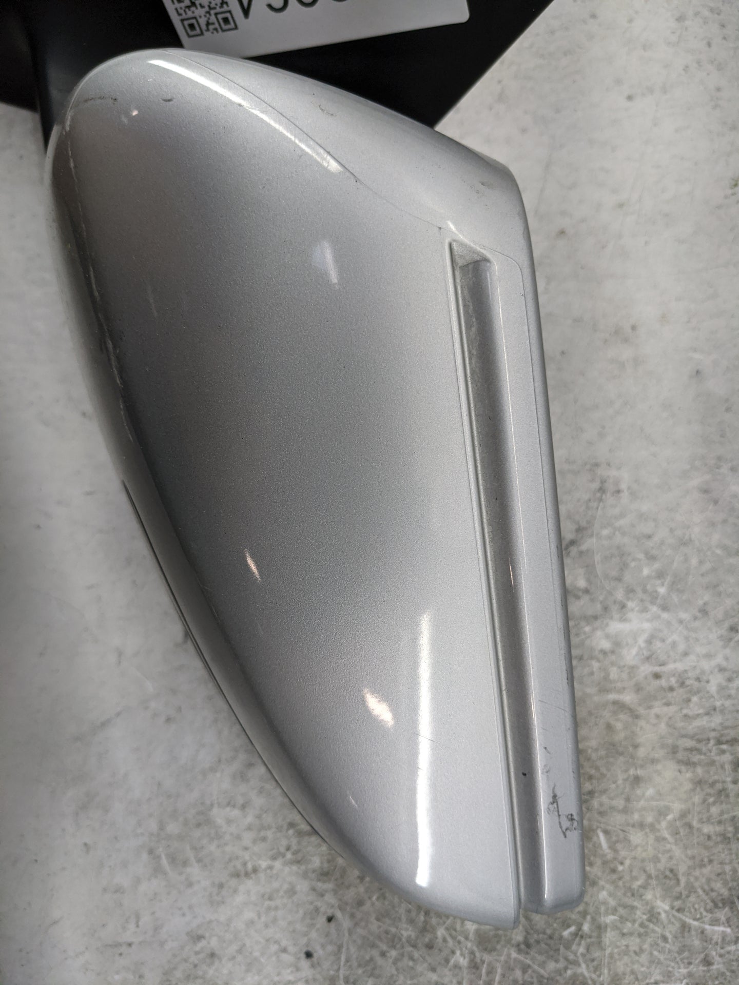 2014-2016 Mercedes-Benz Cla250 Driver Side View Mirror - Left Door Mirror OEM Used - Oemusedautoparts1.com