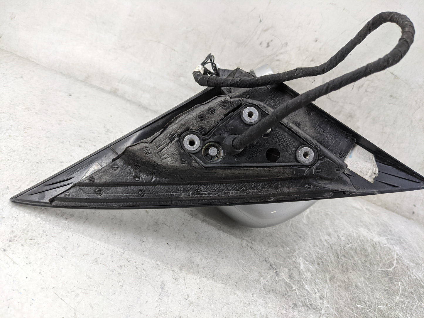2014-2016 Mercedes-Benz Cla250 Driver Side View Mirror - Left Door Mirror OEM Used - Oemusedautoparts1.com