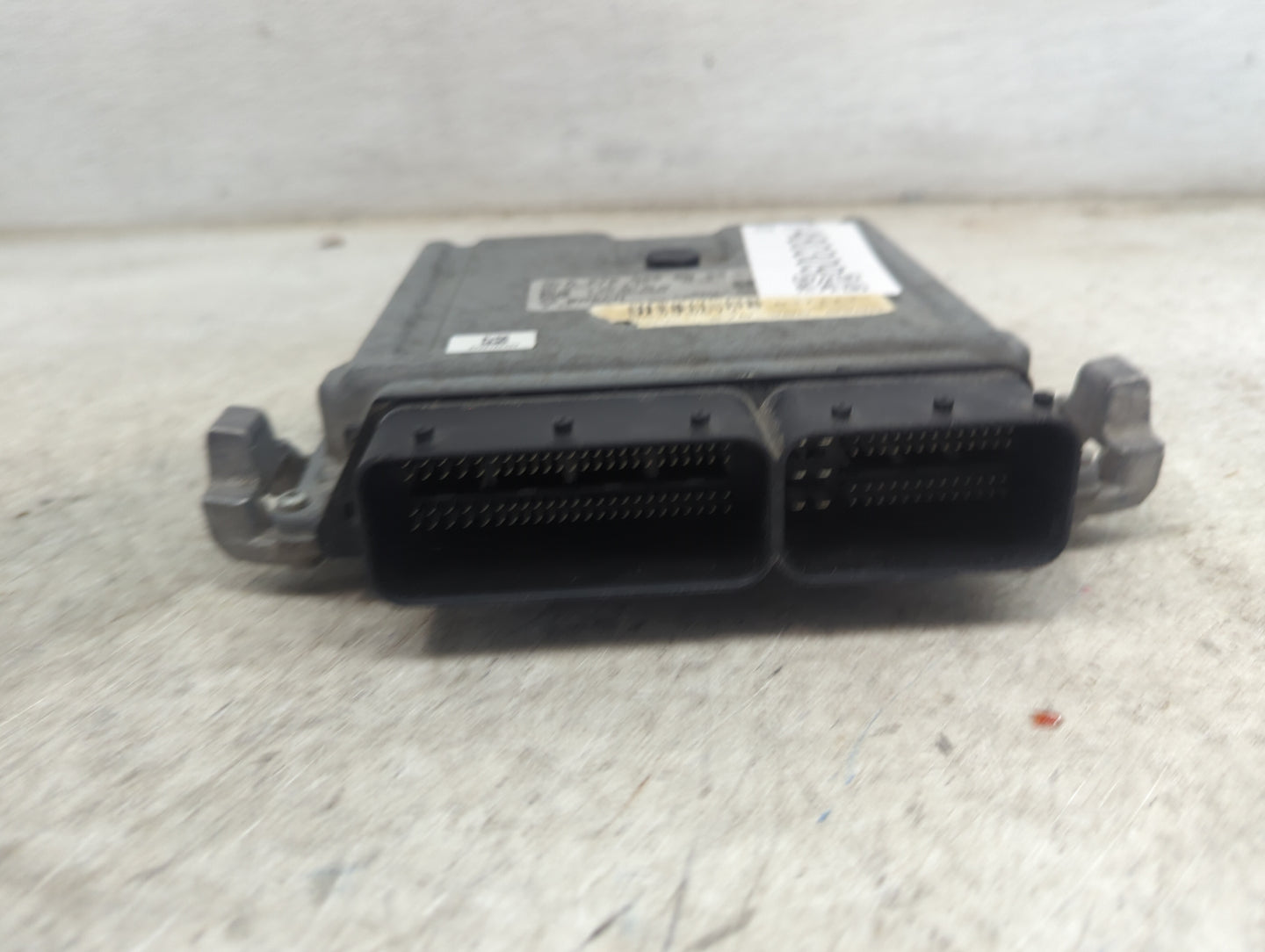 2014-2015 Mercedes-Benz Cla250 PCM Engine Control Computer ECU ECM PCU OEM P/N:A 270 900 09 00 0 261 S08 233 Fits OEM Used A