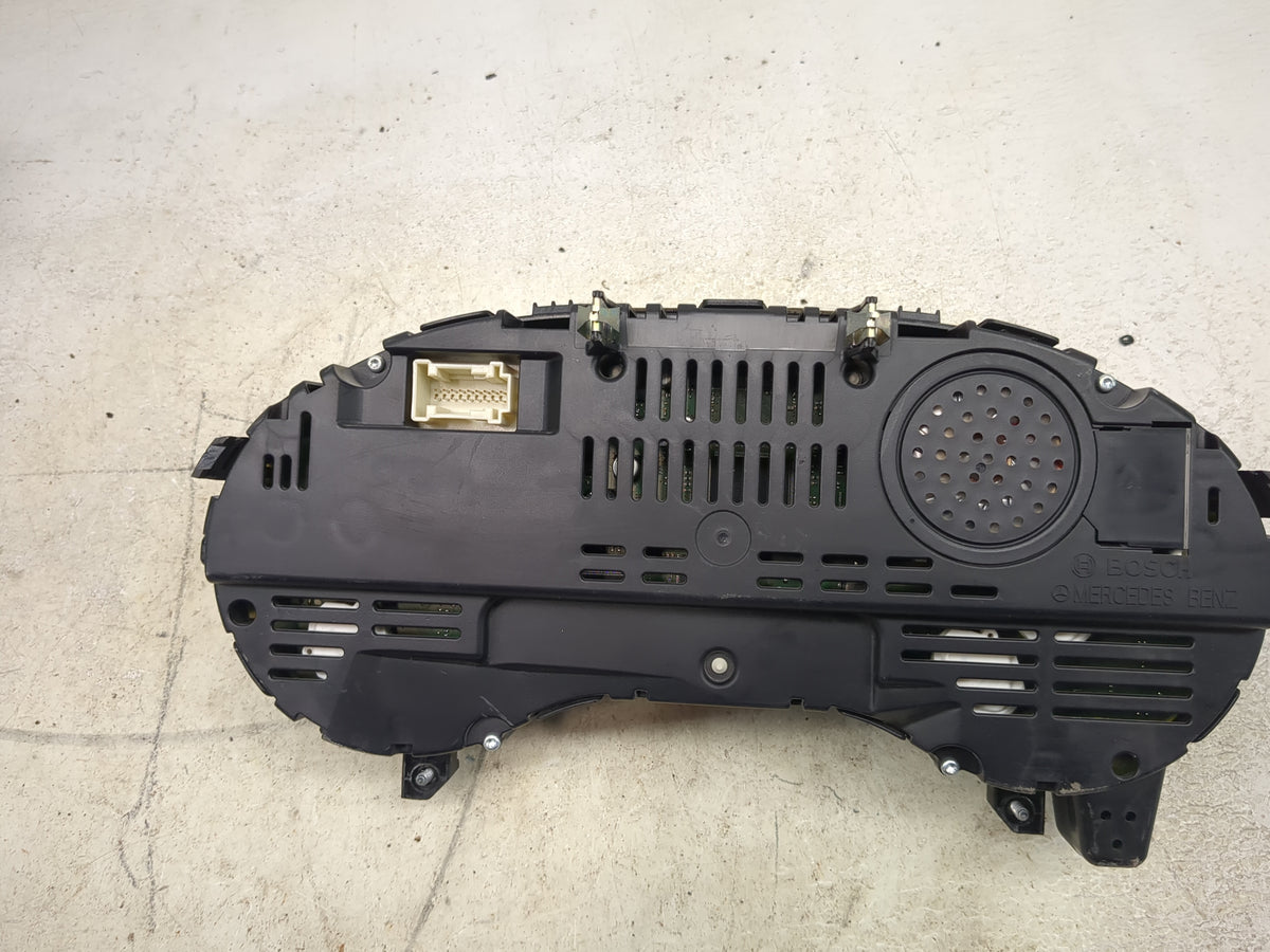 2014-2015 Mercedes-Benz Cla250 Instrument Cluster Speedometer Gauges P/N:A1179007600 0263697035 Miles: Fits Fits 2014 2015 O