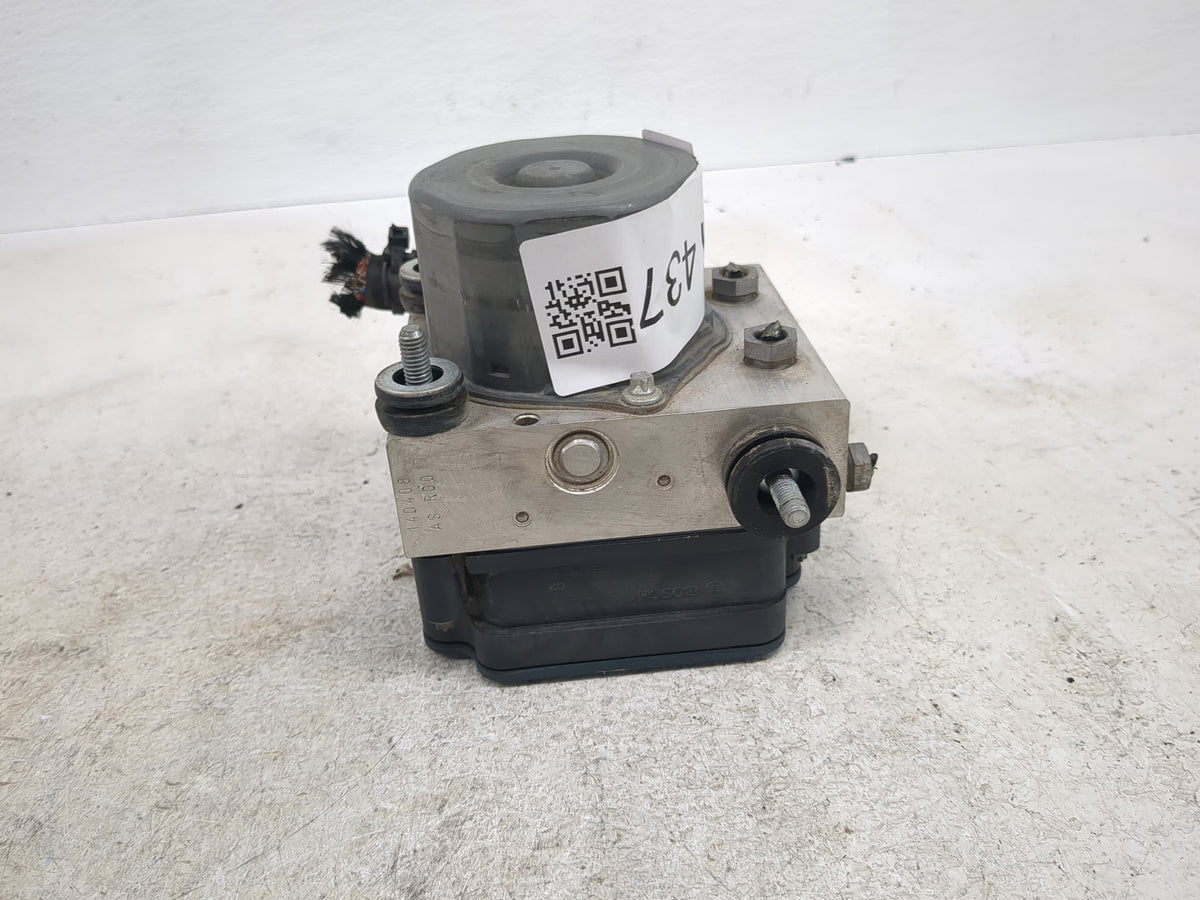 2014-2019 Mercedes-Benz Cla250 Anti-Lock Brake ABS Pump Module Actuator OEM P/N:A0094316412 A0094316410 Fits OEM Used Auto P