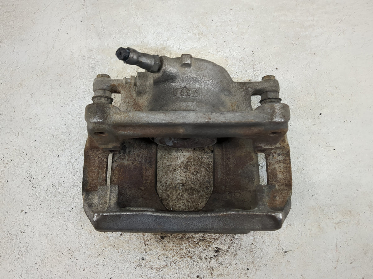 2014 Mercedes-benz Cla250 Front Driver Left Brake Caliper - Oemusedautoparts1.com