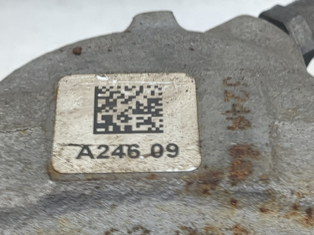 2014 Mercedes-benz Cla250 Front Driver Left Brake Caliper - Oemusedautoparts1.com