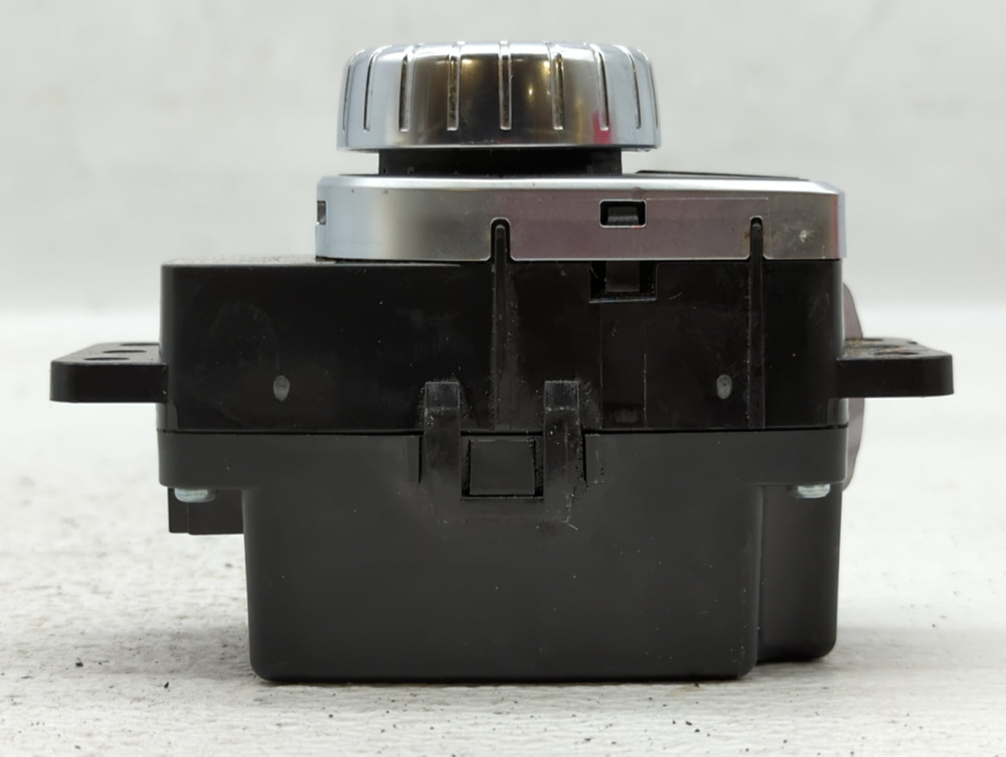 2014-2016 Mercedes-benz Cla250 Am Fm Cd Player Radio Receiver - Oemusedautoparts1.com