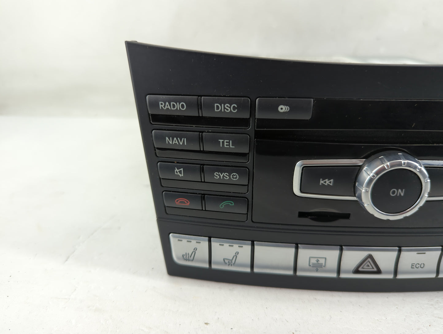 2014 Mercedes-Benz Cls350 Radio AM FM Cd Player Receiver Replacement P/N:A 212 900 67 23 Fits OEM Used Auto Parts - Oemuseda